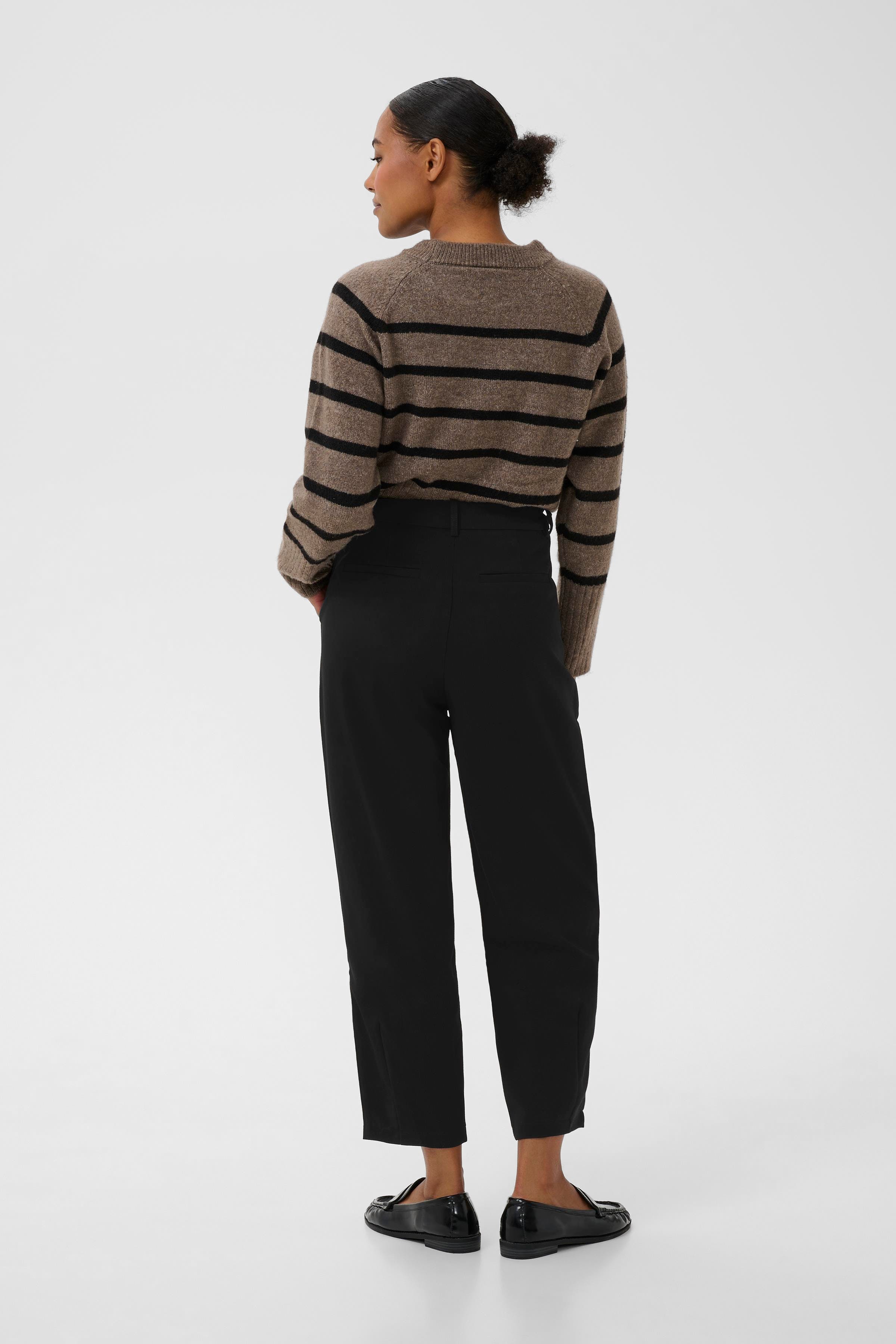 KAmerle Trousers LOOKBOOK BACK 10504769-100121