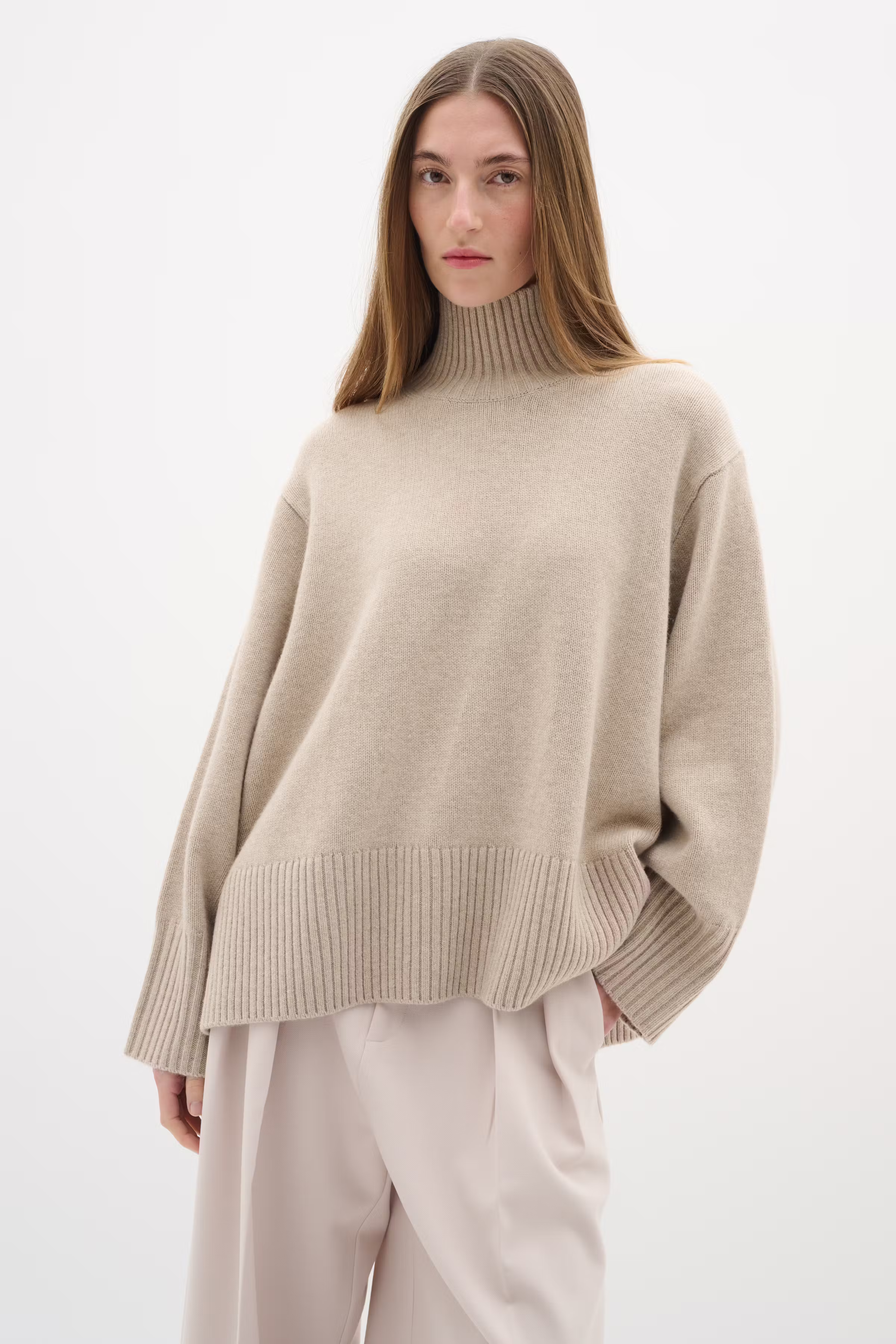 GeaIW Pullover LOOKBOOK FRONT 30111019-1304031