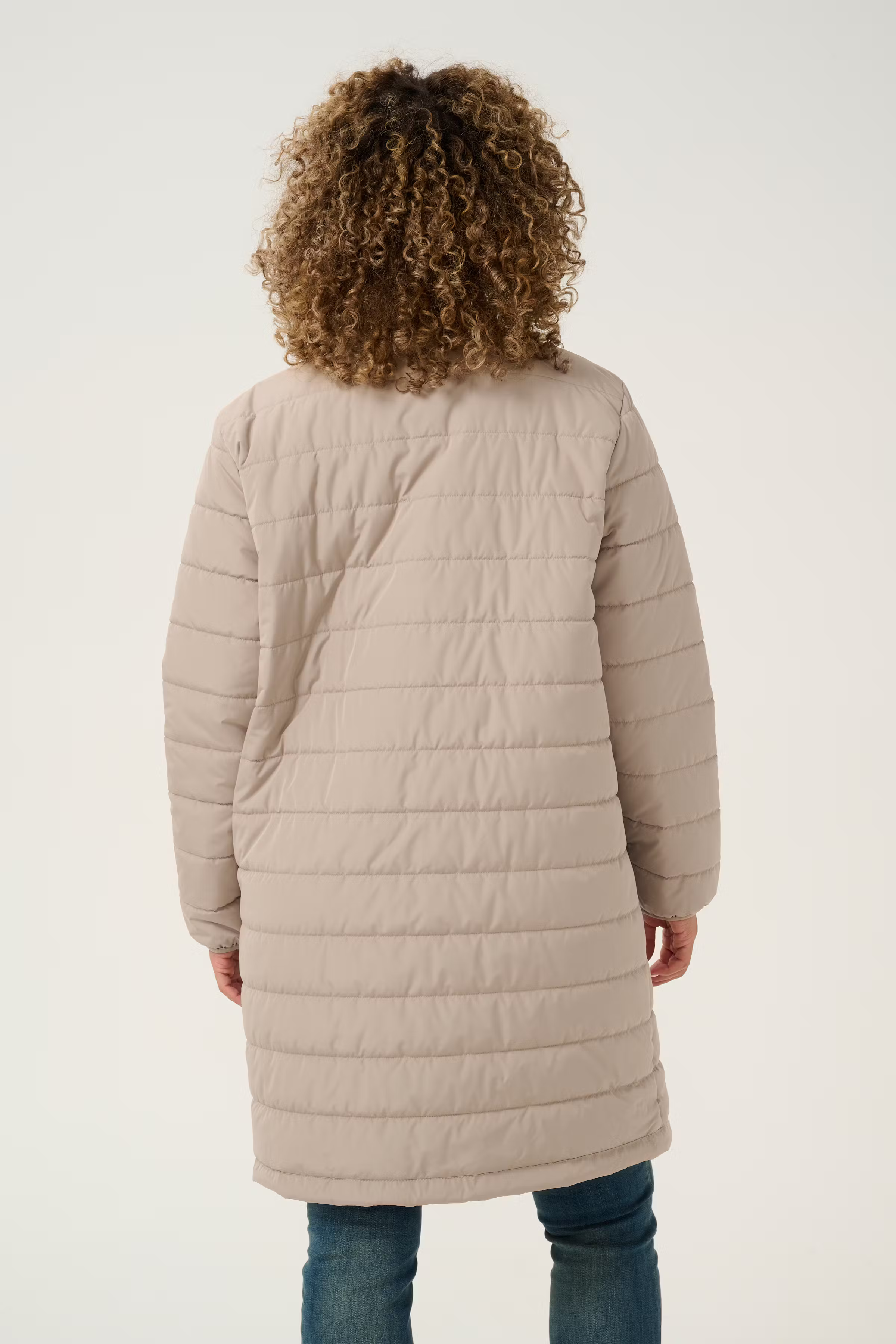 CRArwen Jacket LOOKBOOK BACK 10613432-171312