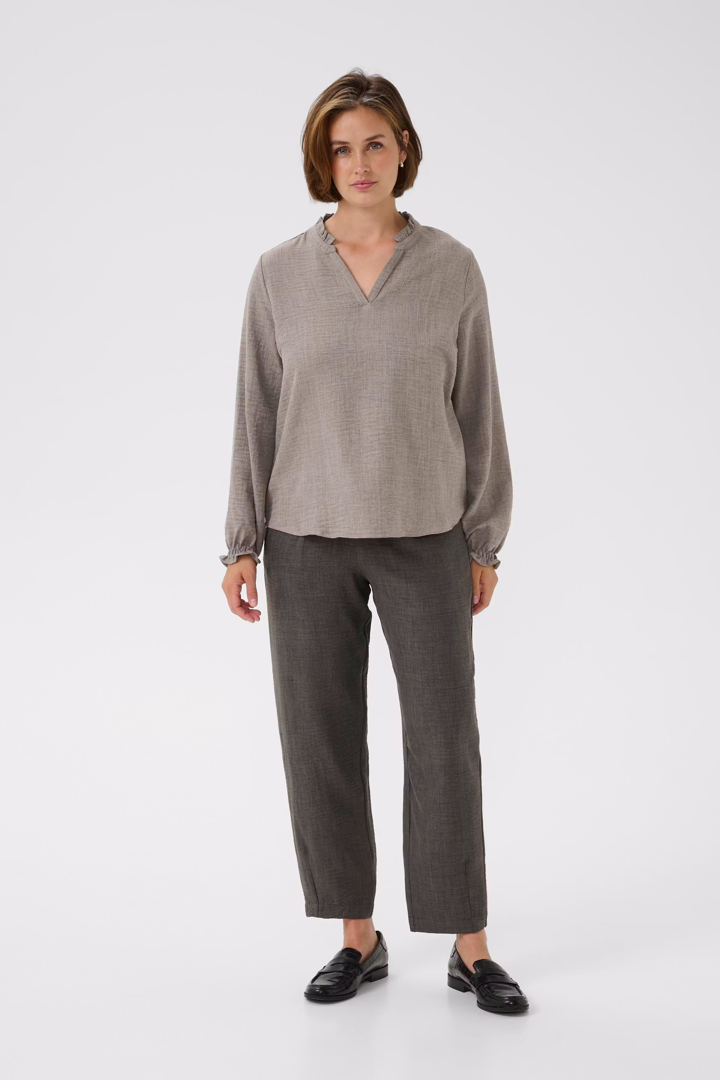 BPoda Blouse LOOKBOOK FRONT 40200075-1813041