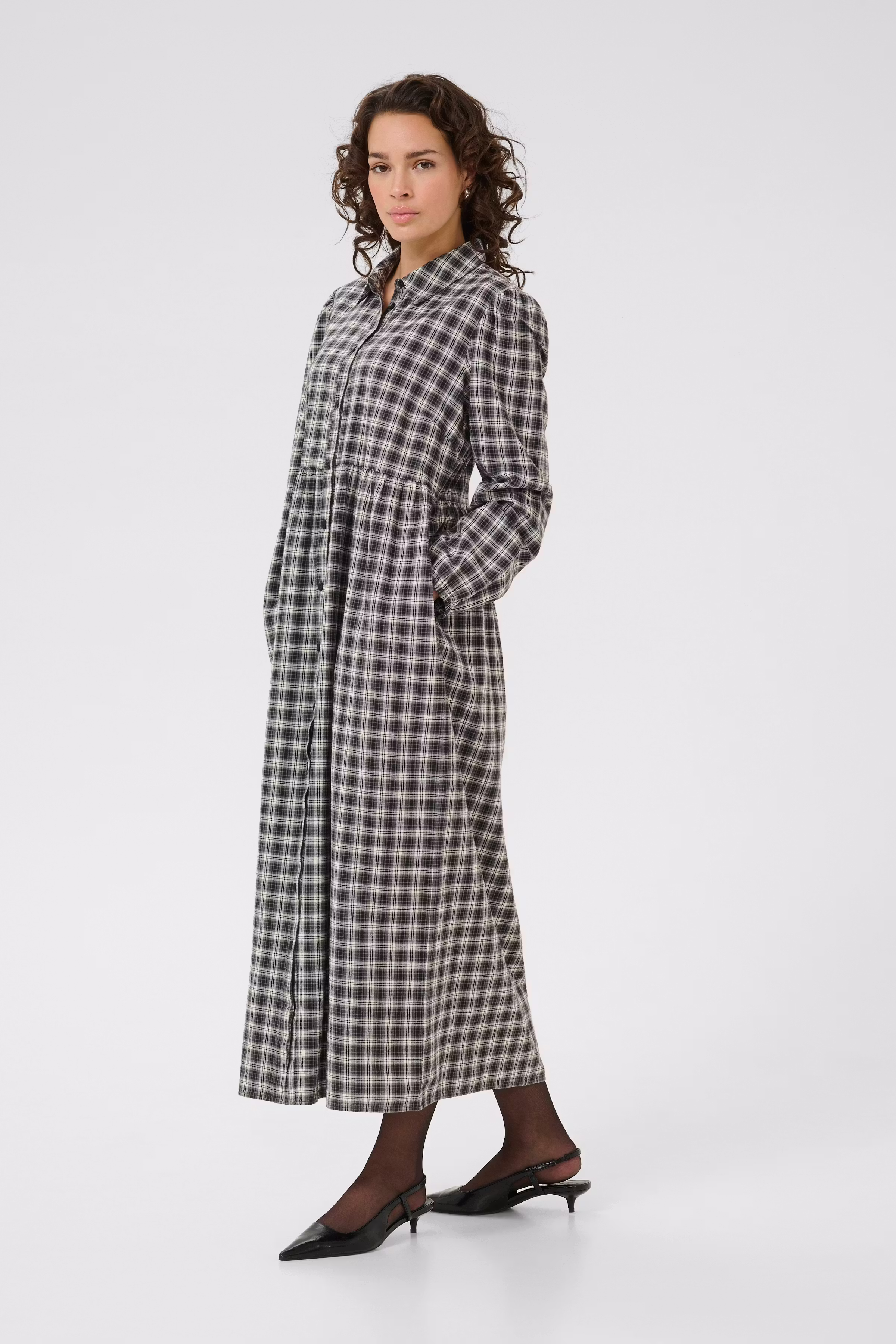 KAelna Kleid LOOKBOOK FRONT 10510555-108369