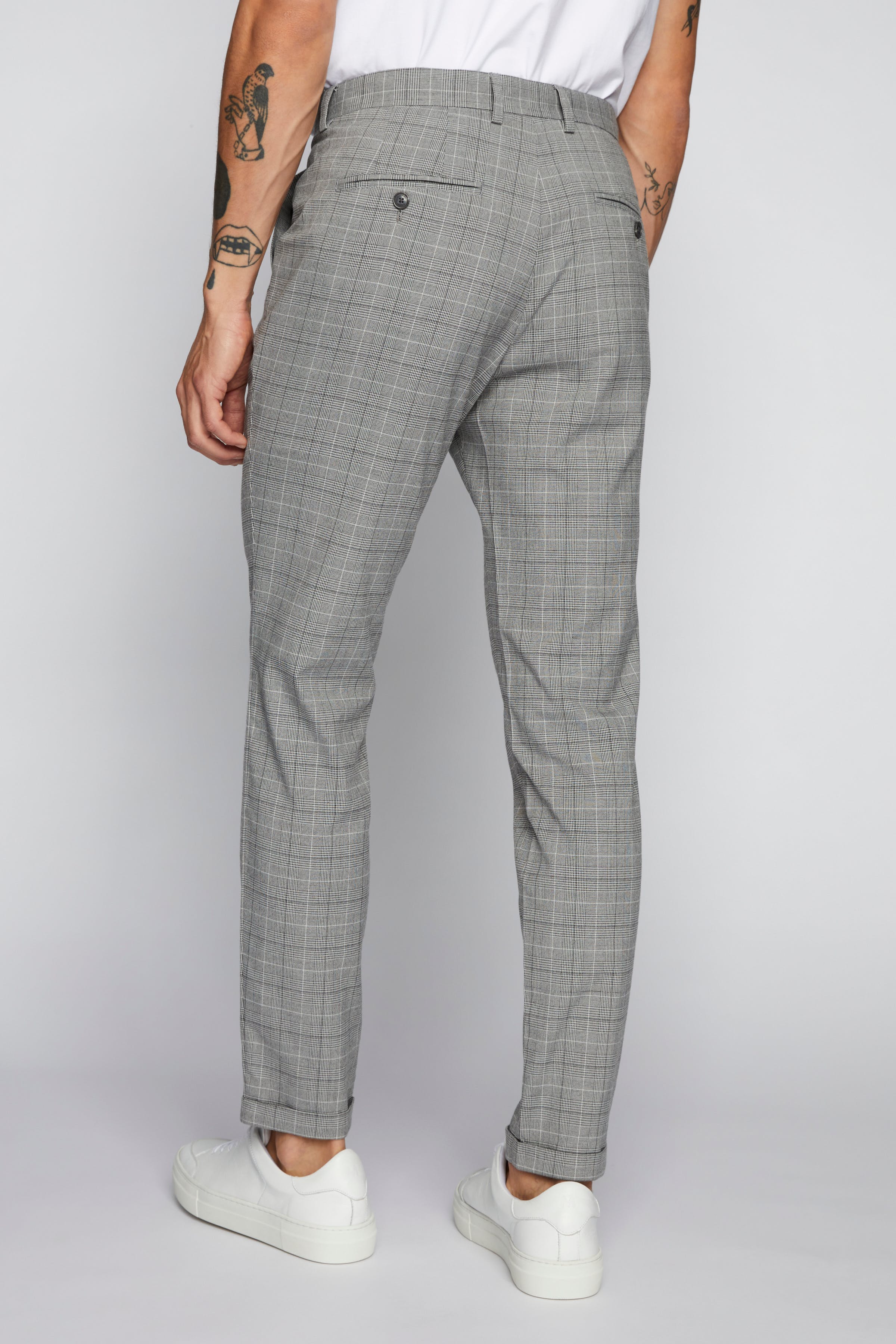 MAliam Hose LOOKBOOK BACK 30206688-163915