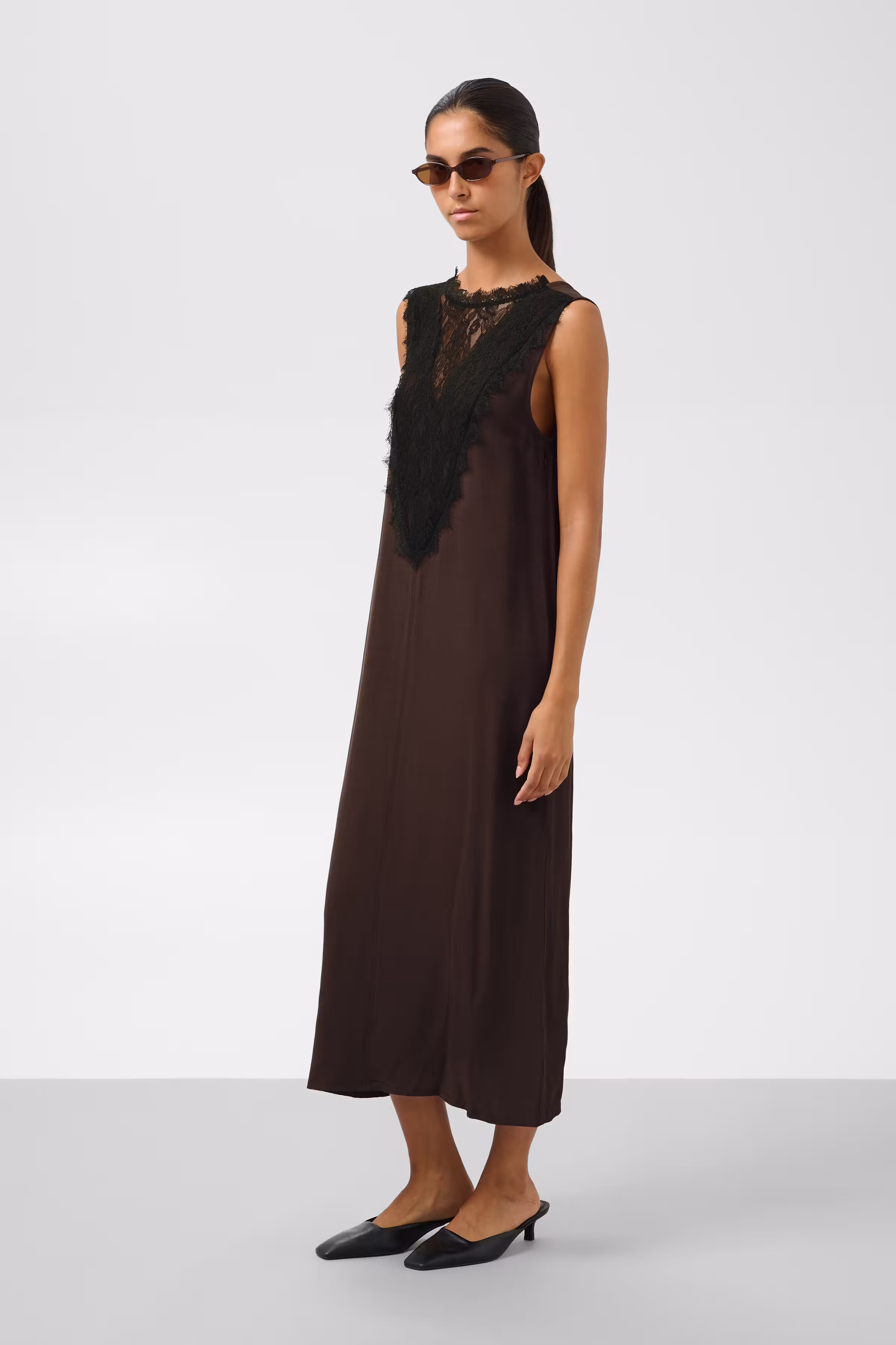 SLLantana Kjole LOOKBOOK FRONT 30409620-191106