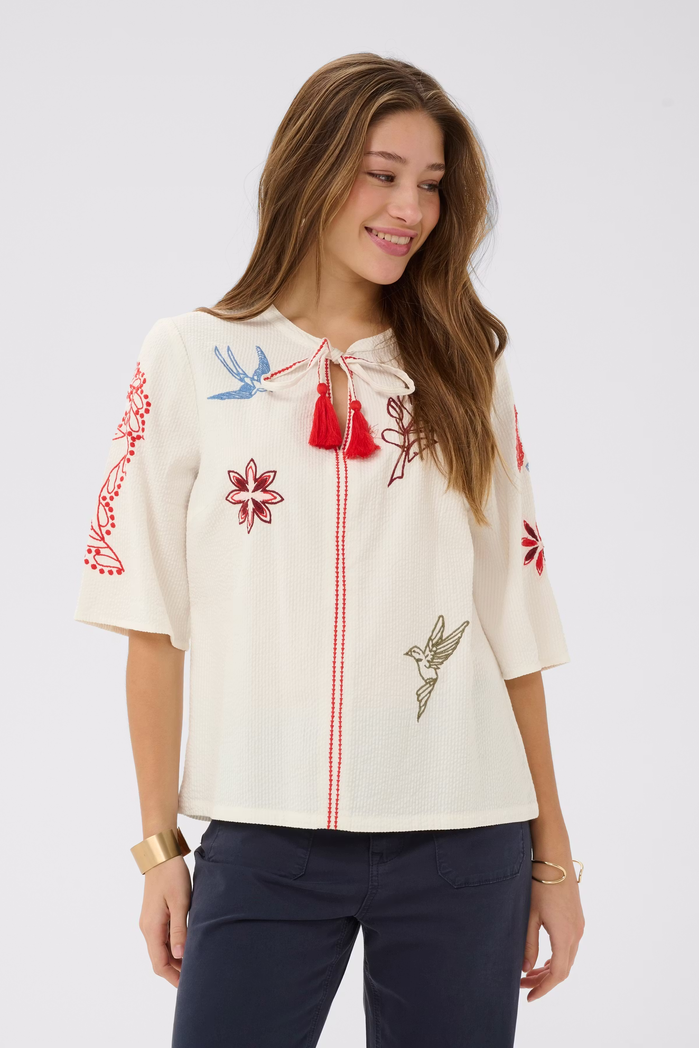 CRRosetta Blouse LOOKBOOK FRONT 10614840-110701
