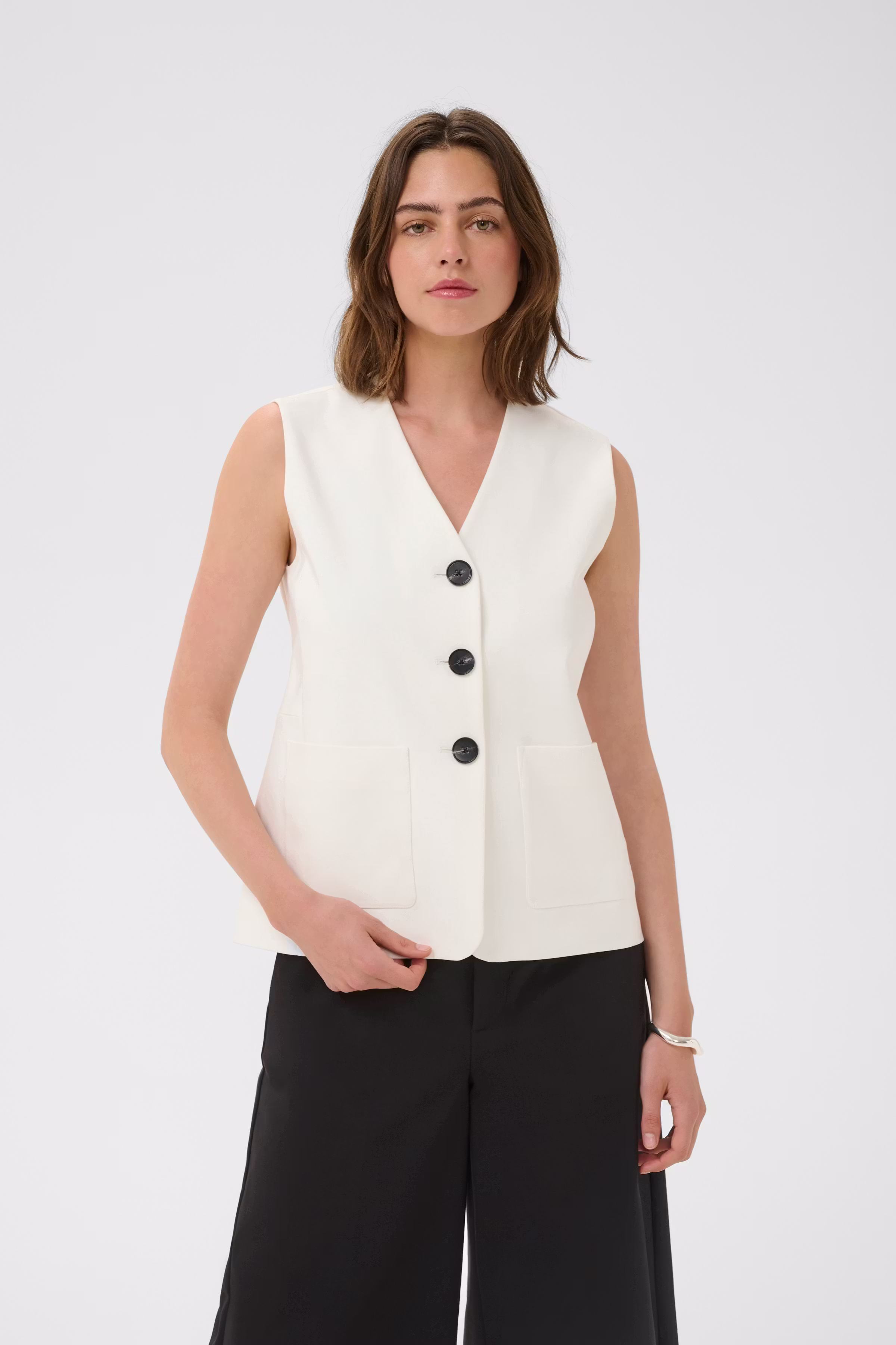 ZELLAIW Vest LOOKBOOK FRONT 30112629-110701
