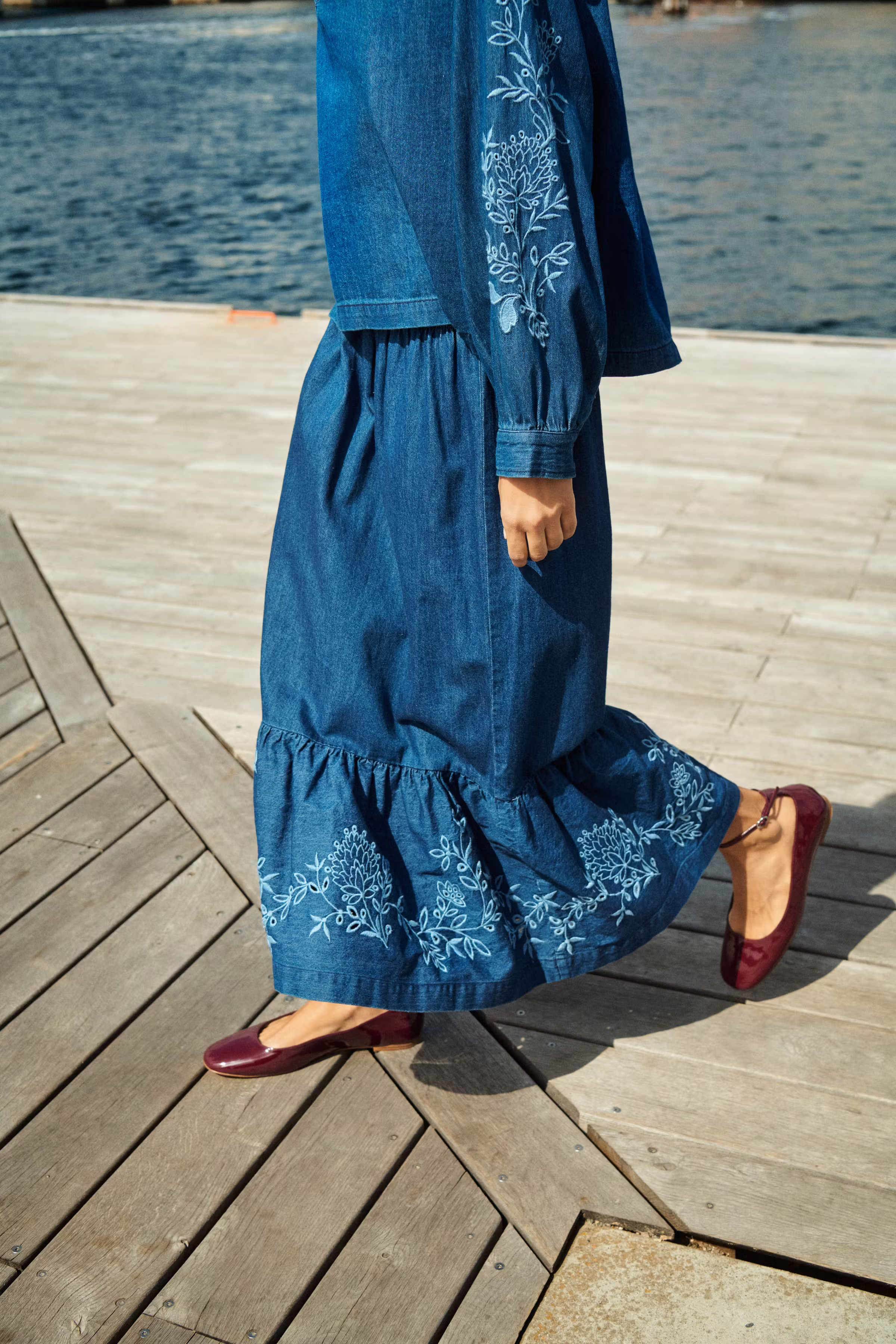 ThamaraPW Skirt LOCATION NONE 30309809-303982