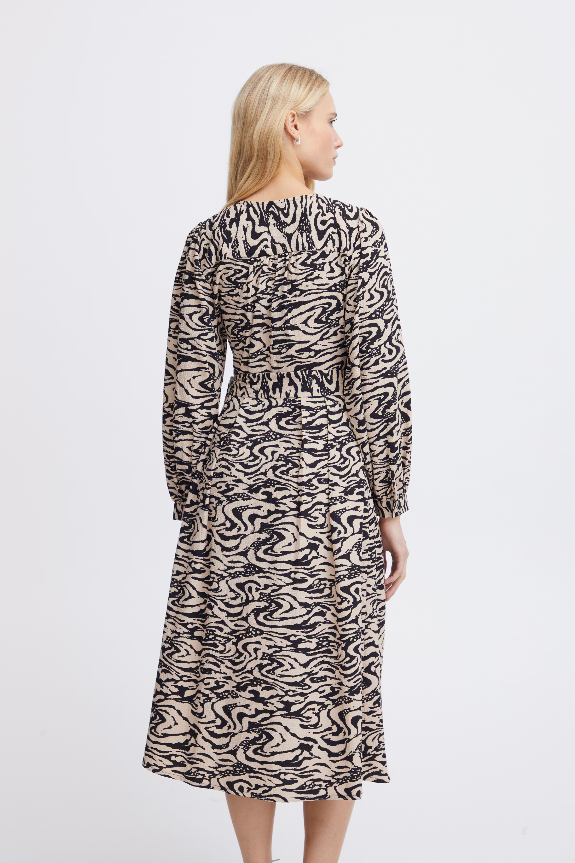 IHFANORA Dress LOOKBOOK BACK 20120418-202752