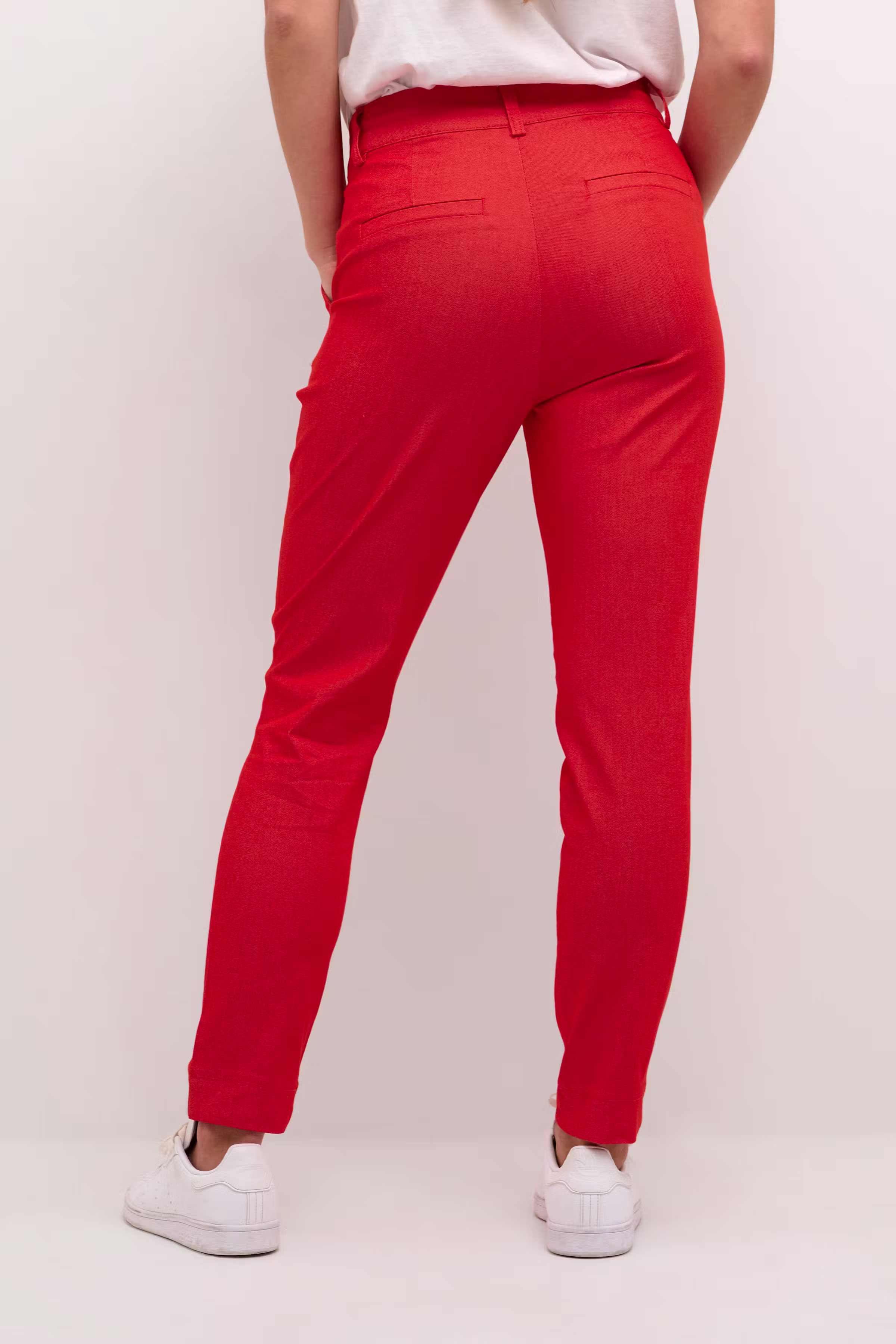 KAlea Bukser LOOKBOOK BACK 10505191-181664