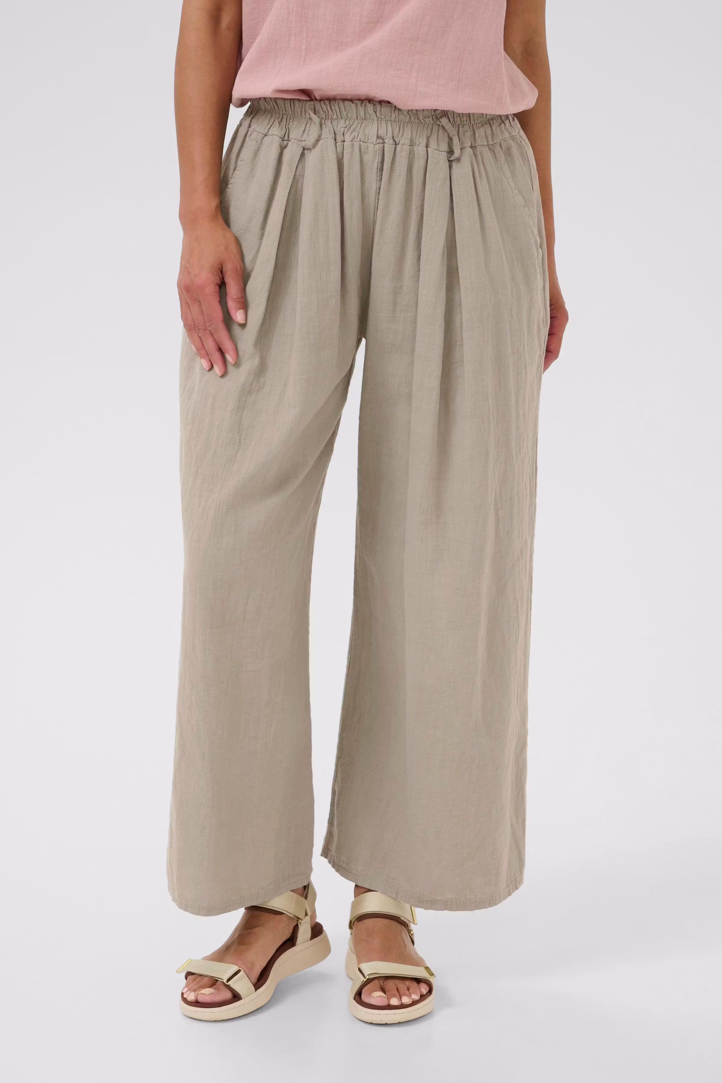 BPkida Trousers LOOKBOOK FRONT 40103543-400705