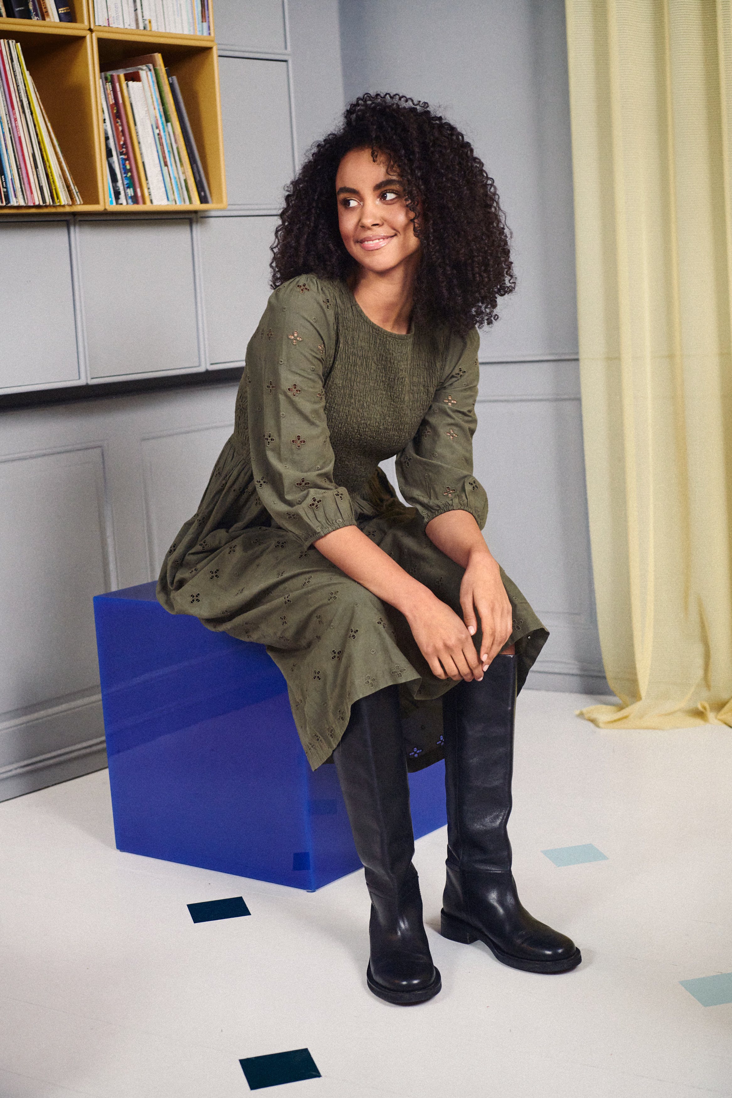 AbbySZ Dress LOCATION NONE 30512833-190511