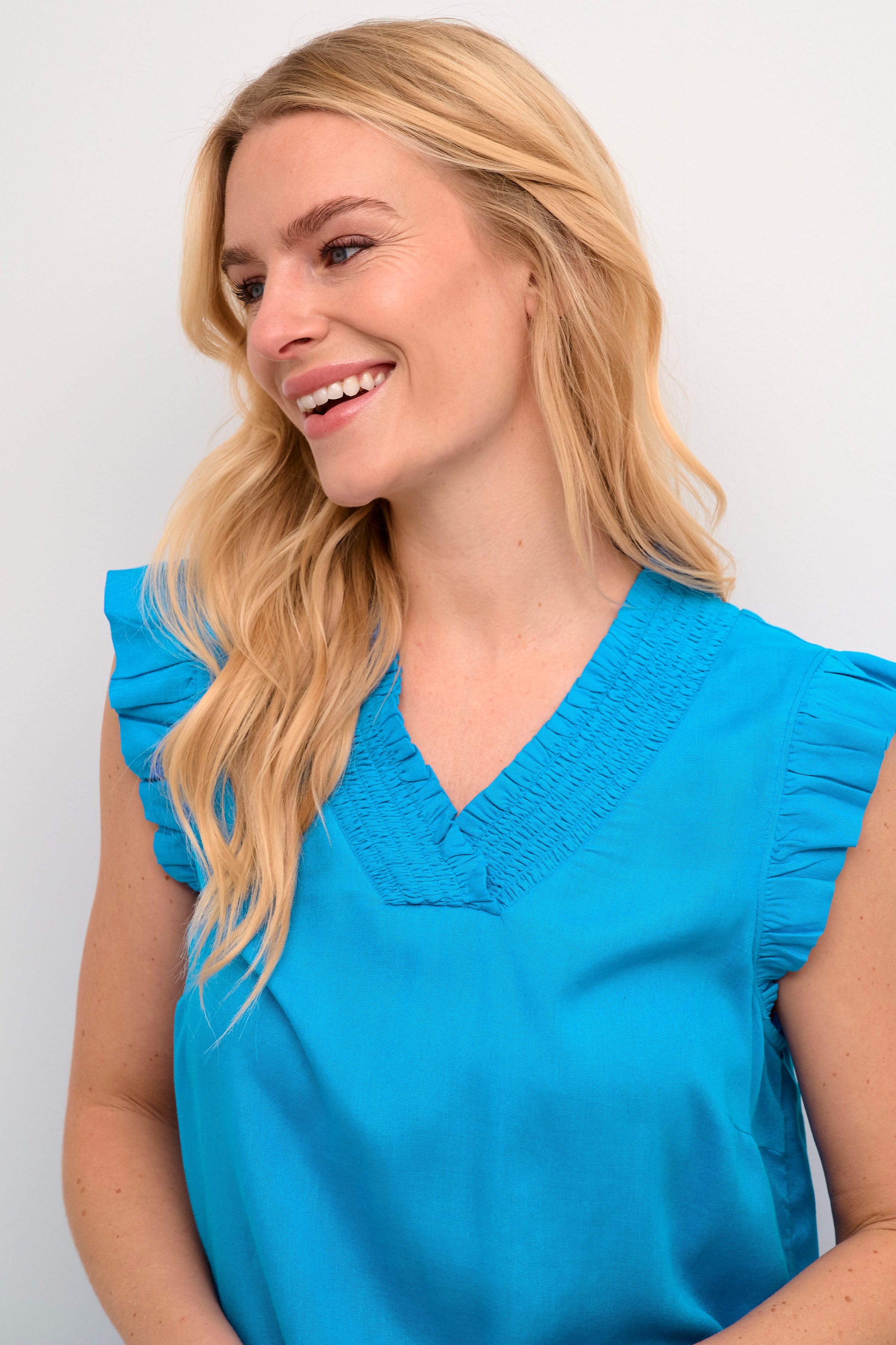 KAdahlia Blouse LOOKBOOK BACK 10508865-184140