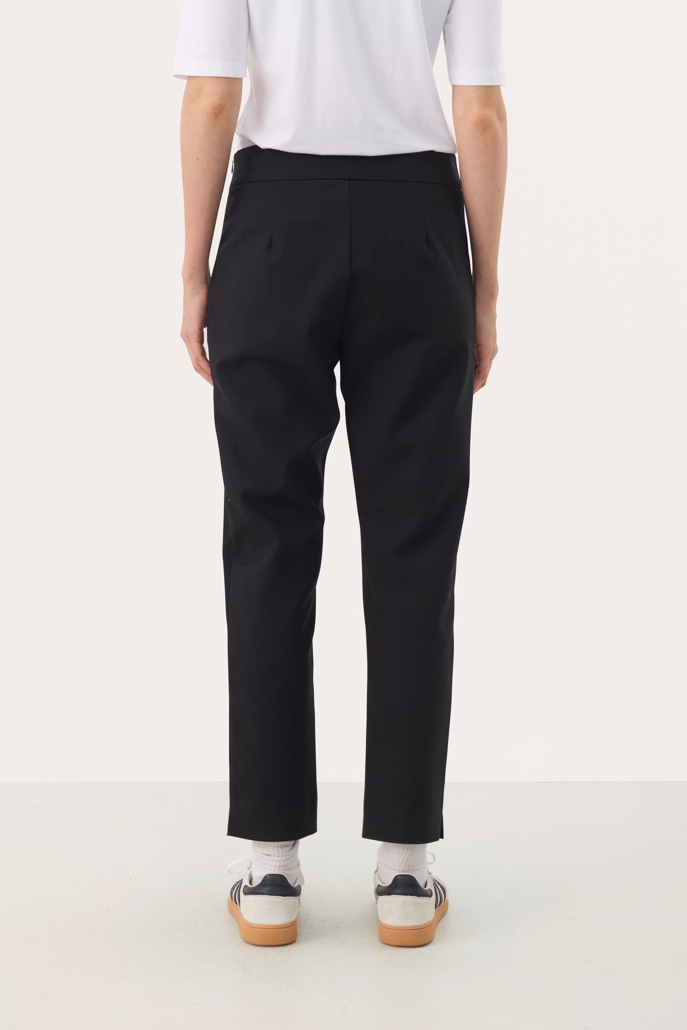 NylaPW Trousers LOOKBOOK BACK 30309761-194008