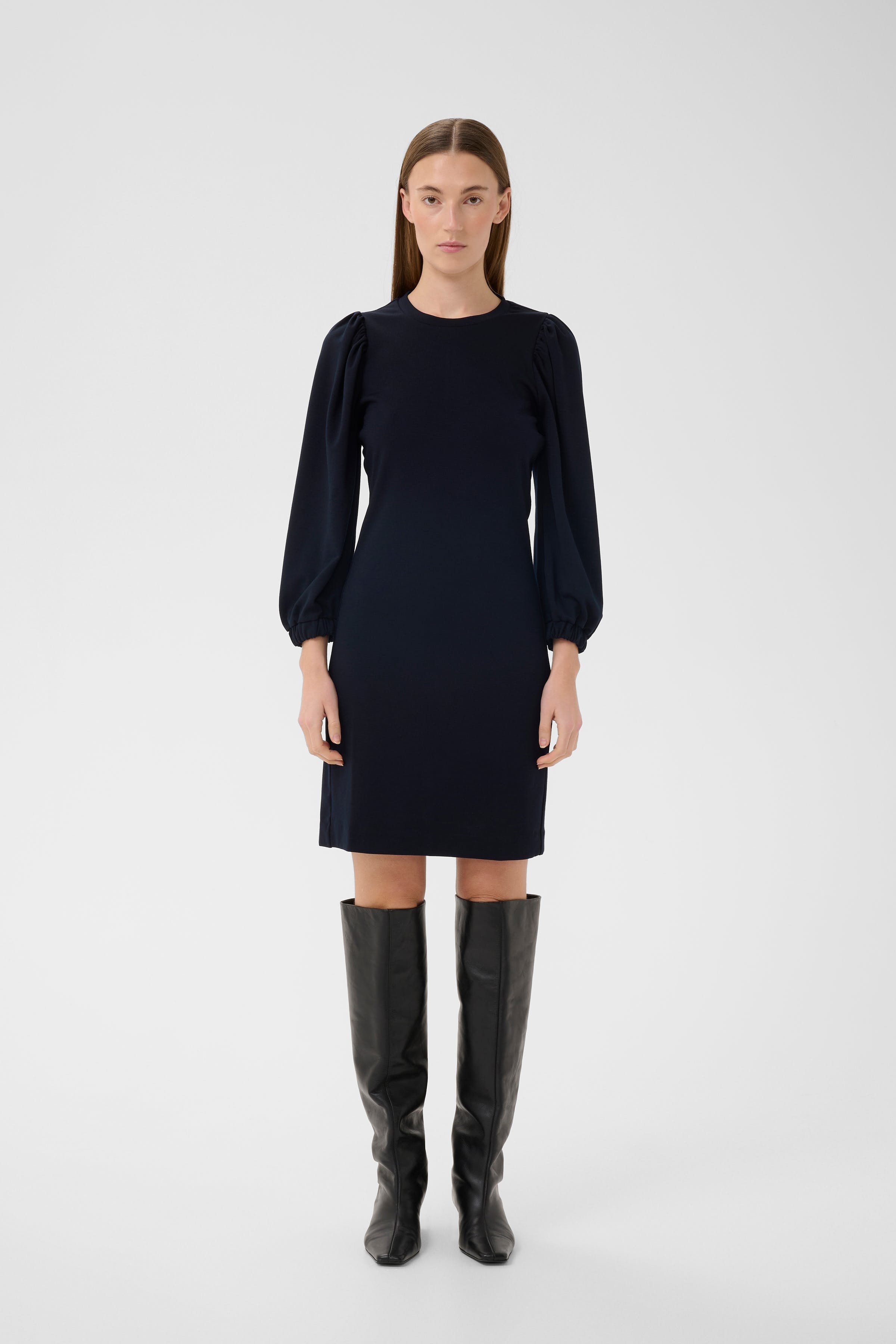 BekyIW Jurk LOOKBOOK FRONT 30111199-300005