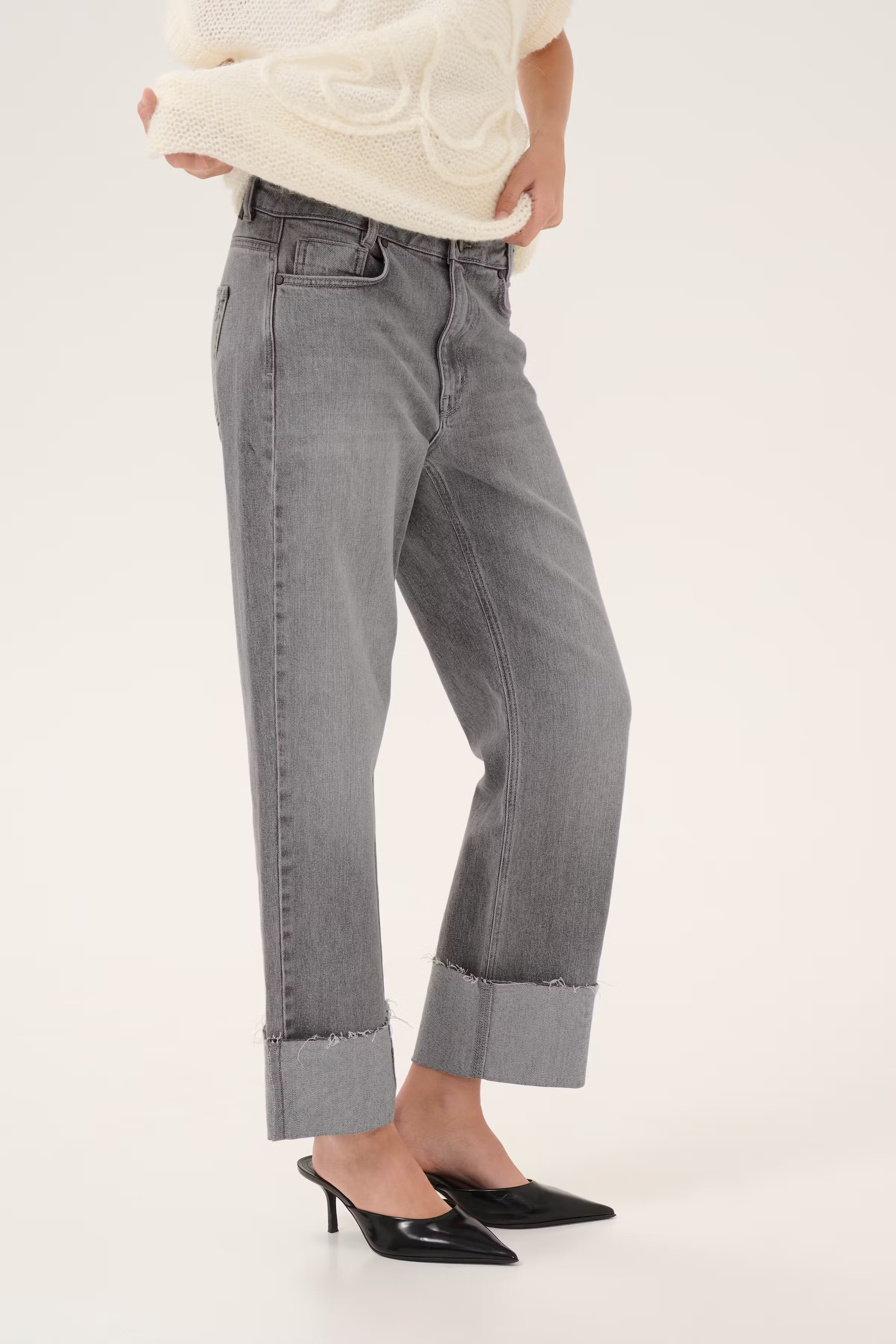 DallasMW Straight jeans LOOKBOOK FRONT 10704172-100074