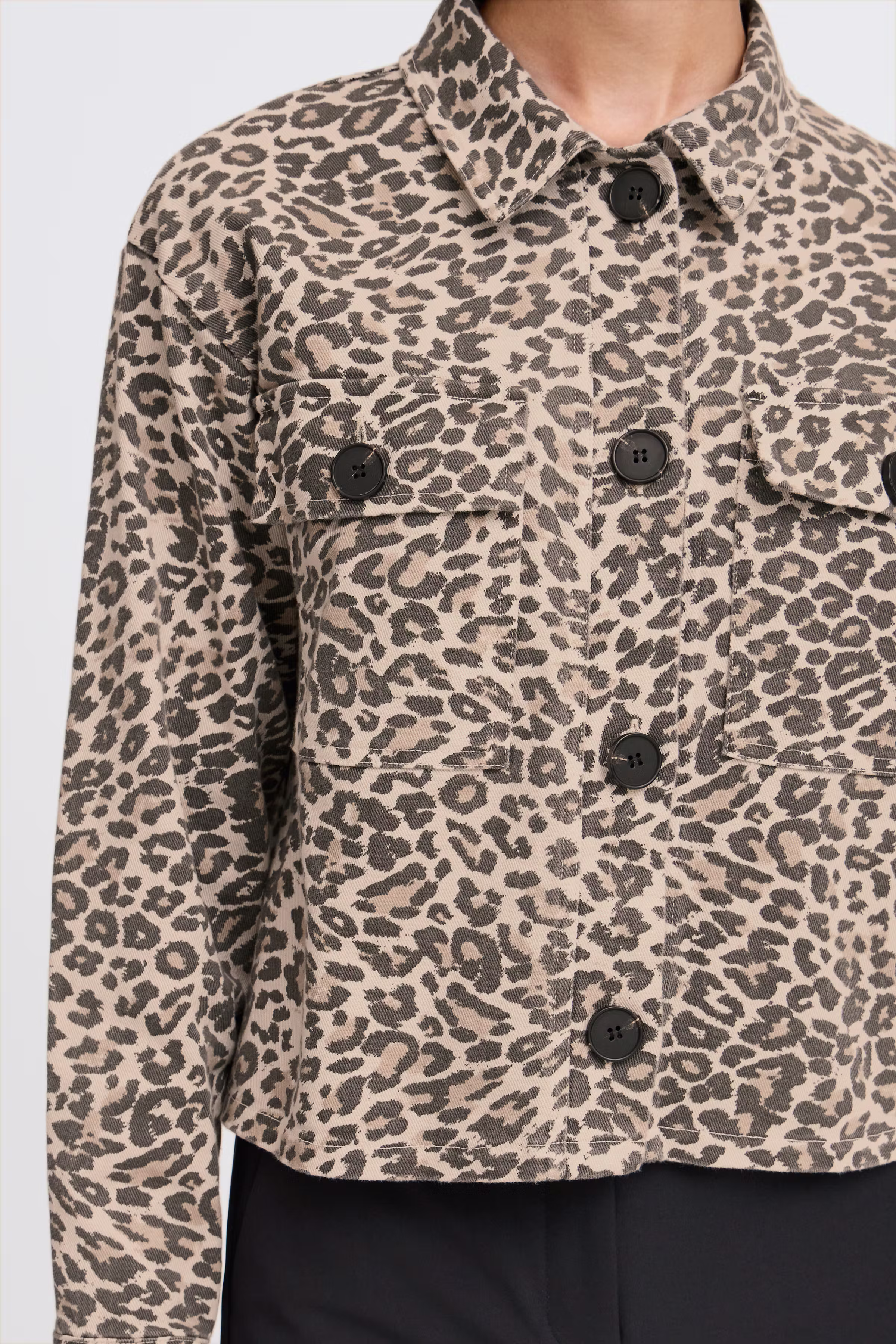 IXJILLA Jakke LOOKBOOK DETAIL 20123499-202381