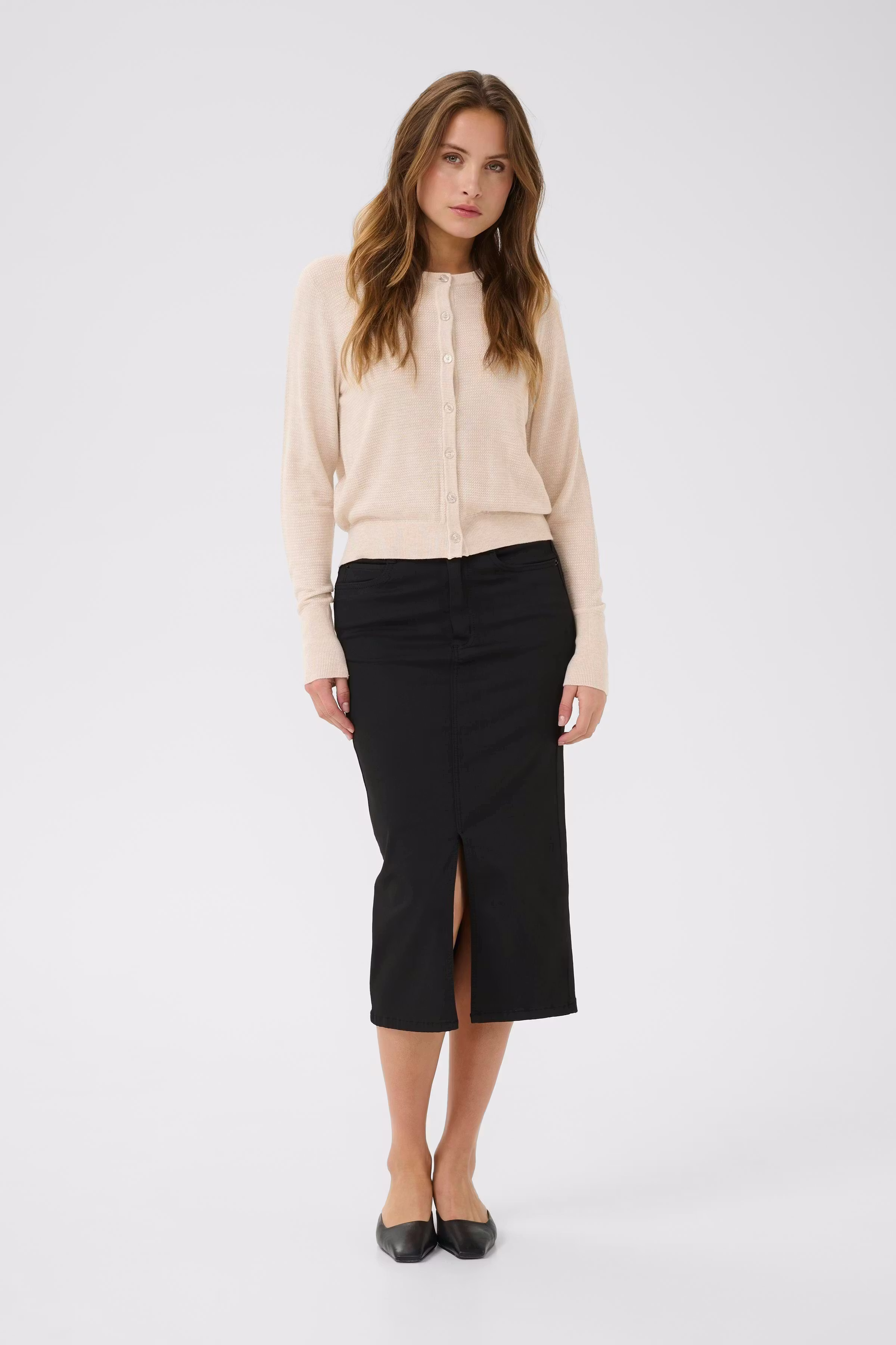 KAamalia Cardigan LOOKBOOK FRONT 10510348-106908