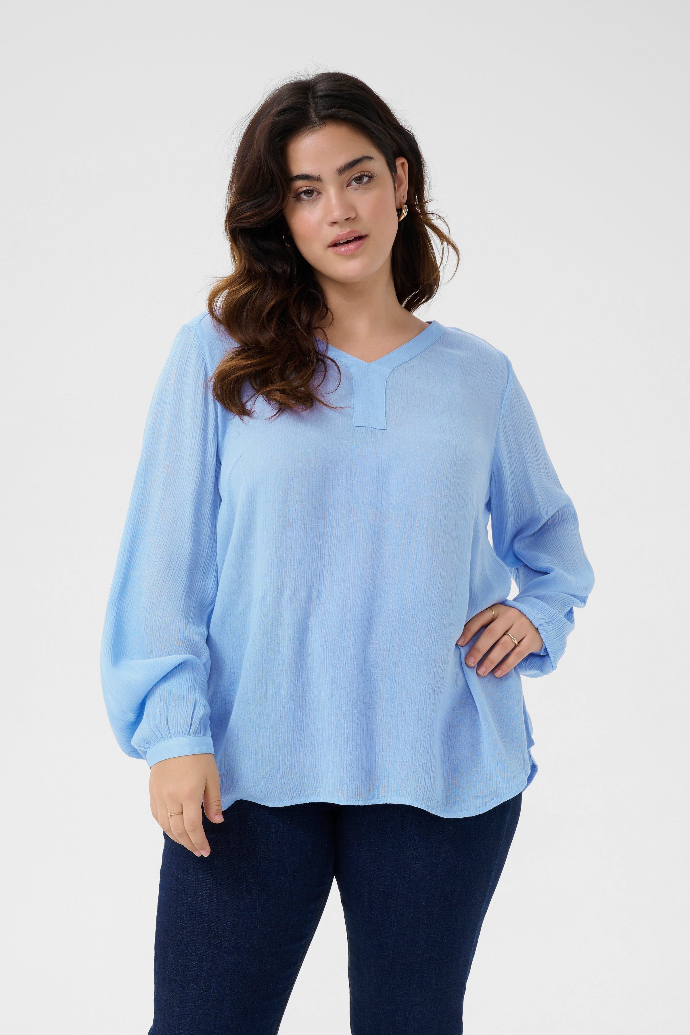 KCami Blouse LOOKBOOK FRONT 10580001-164016