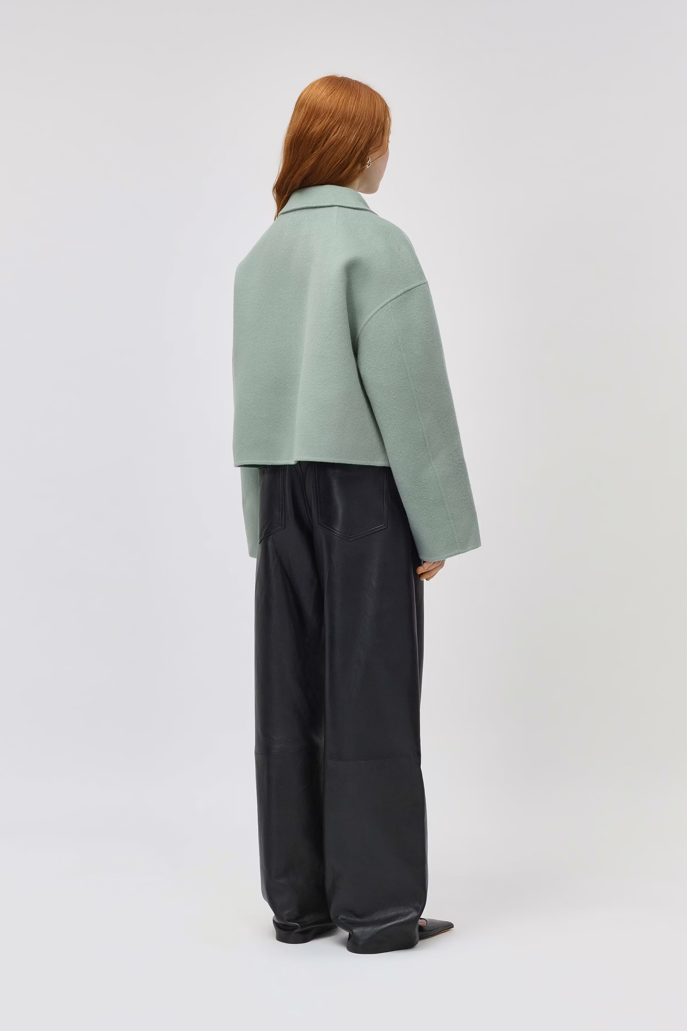 JAIA JACKET LOOKBOOK BACK 30600693-GR557