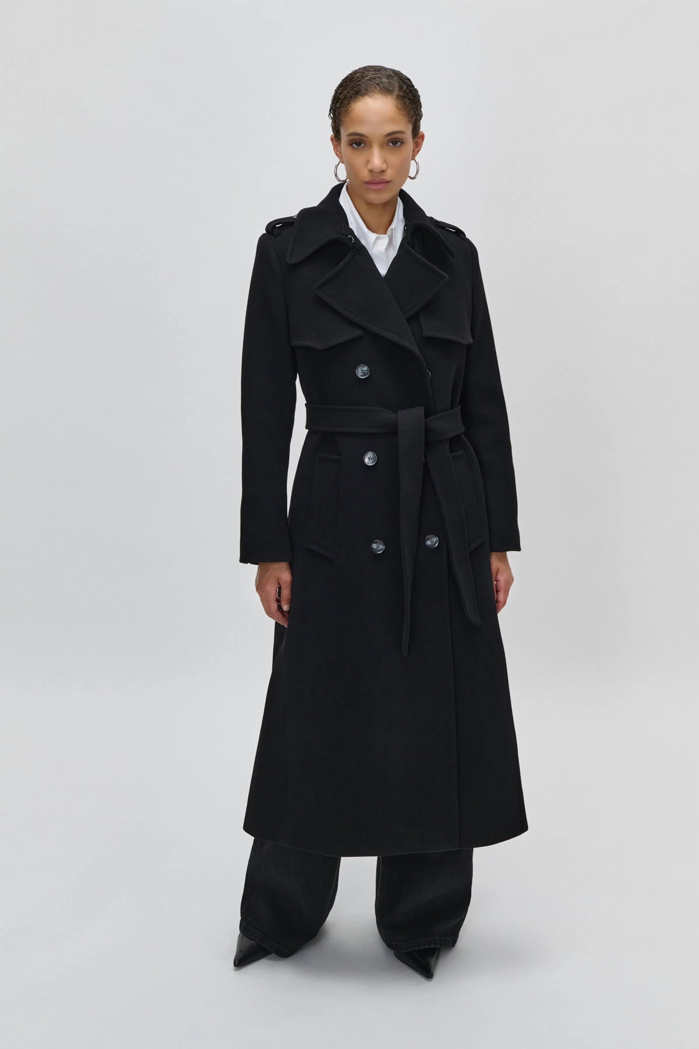 IOCHARLOTTE ANN FRAKKE LOOKBOOK FRONT 30600567-BK999