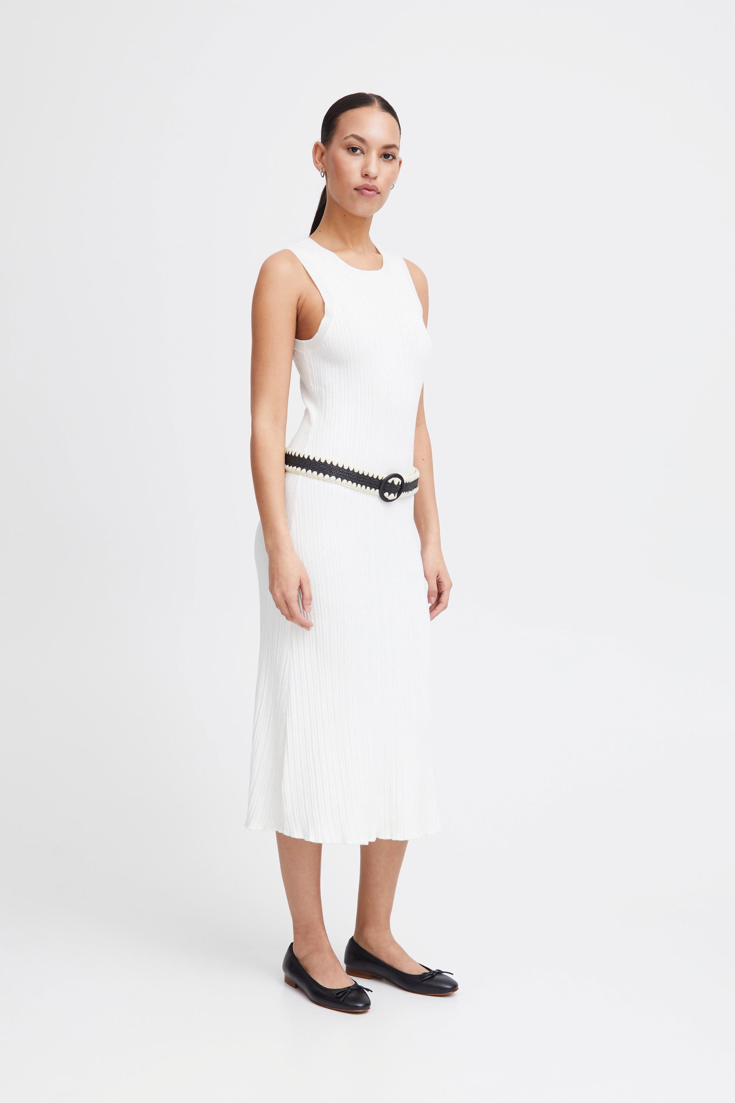 IHDEMY Kjole LOOKBOOK FRONT 20121172-114201