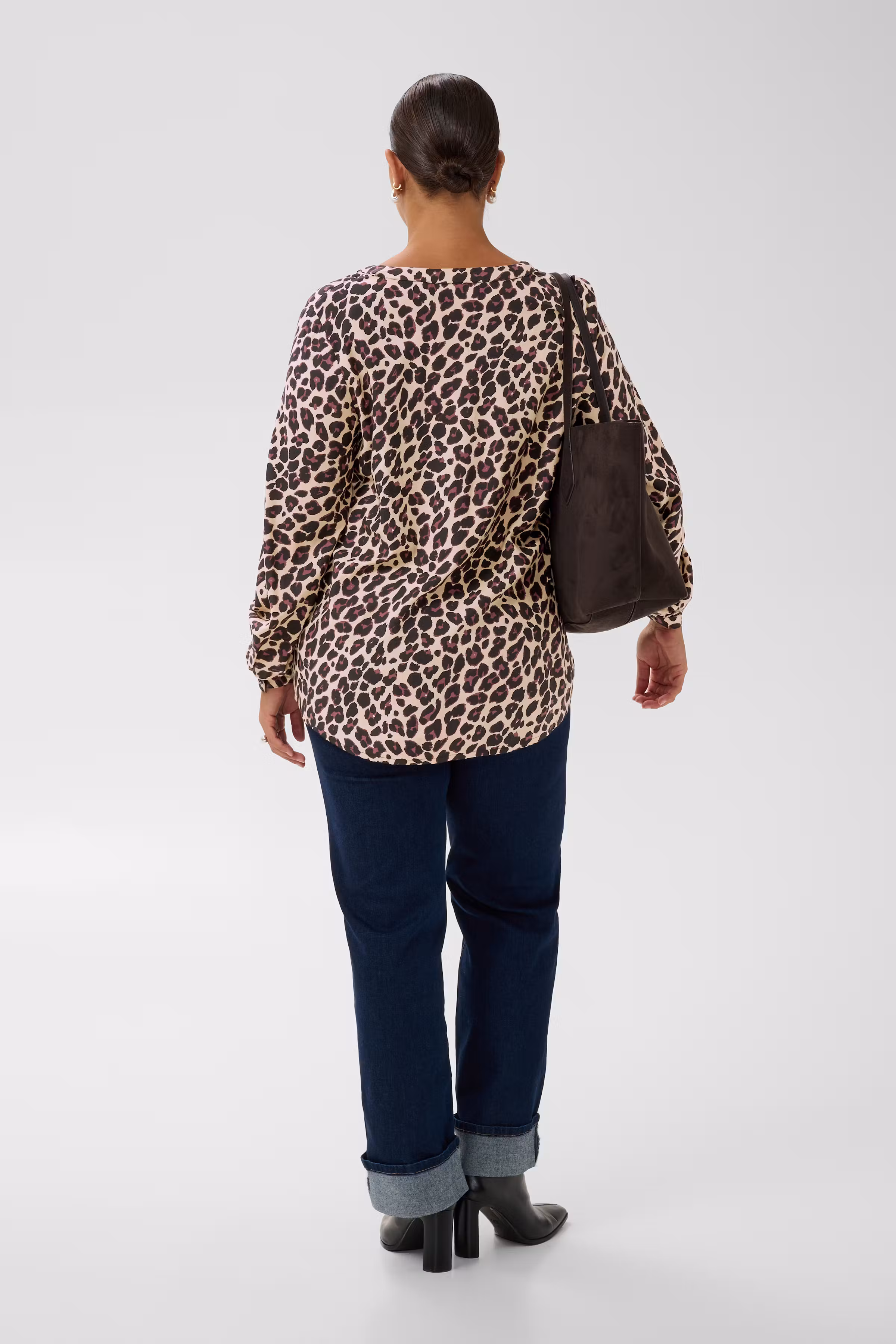 KCmirta Luipaardblouse LOOKBOOK BACK 10581677-104451