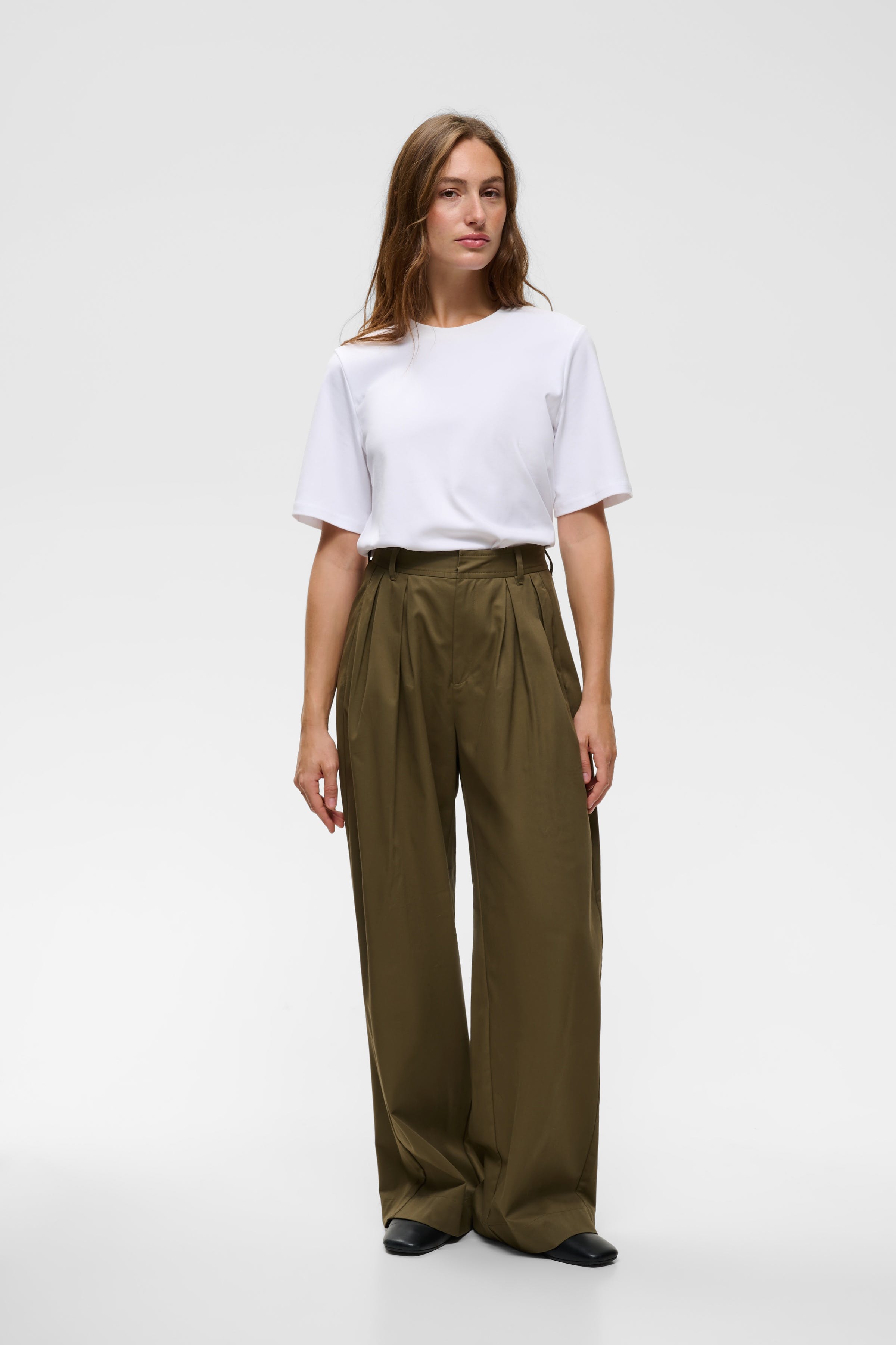 LukkiaIW Bukser LOOKBOOK FRONT 30111444-190312