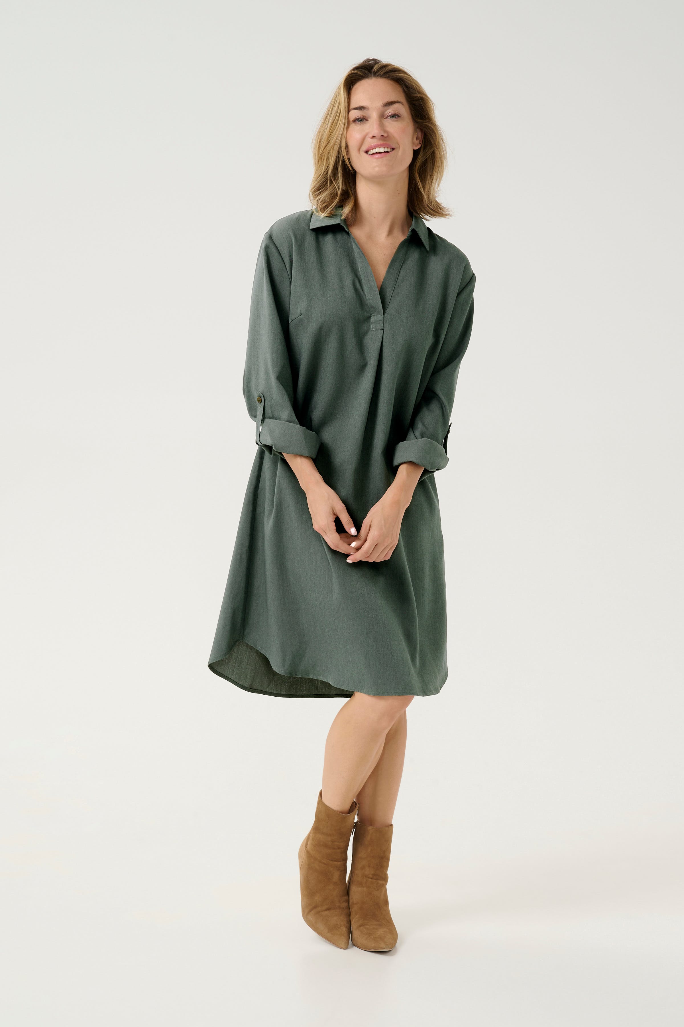 BPolga Dress LOOKBOOK FRONT 10590764-1856061B