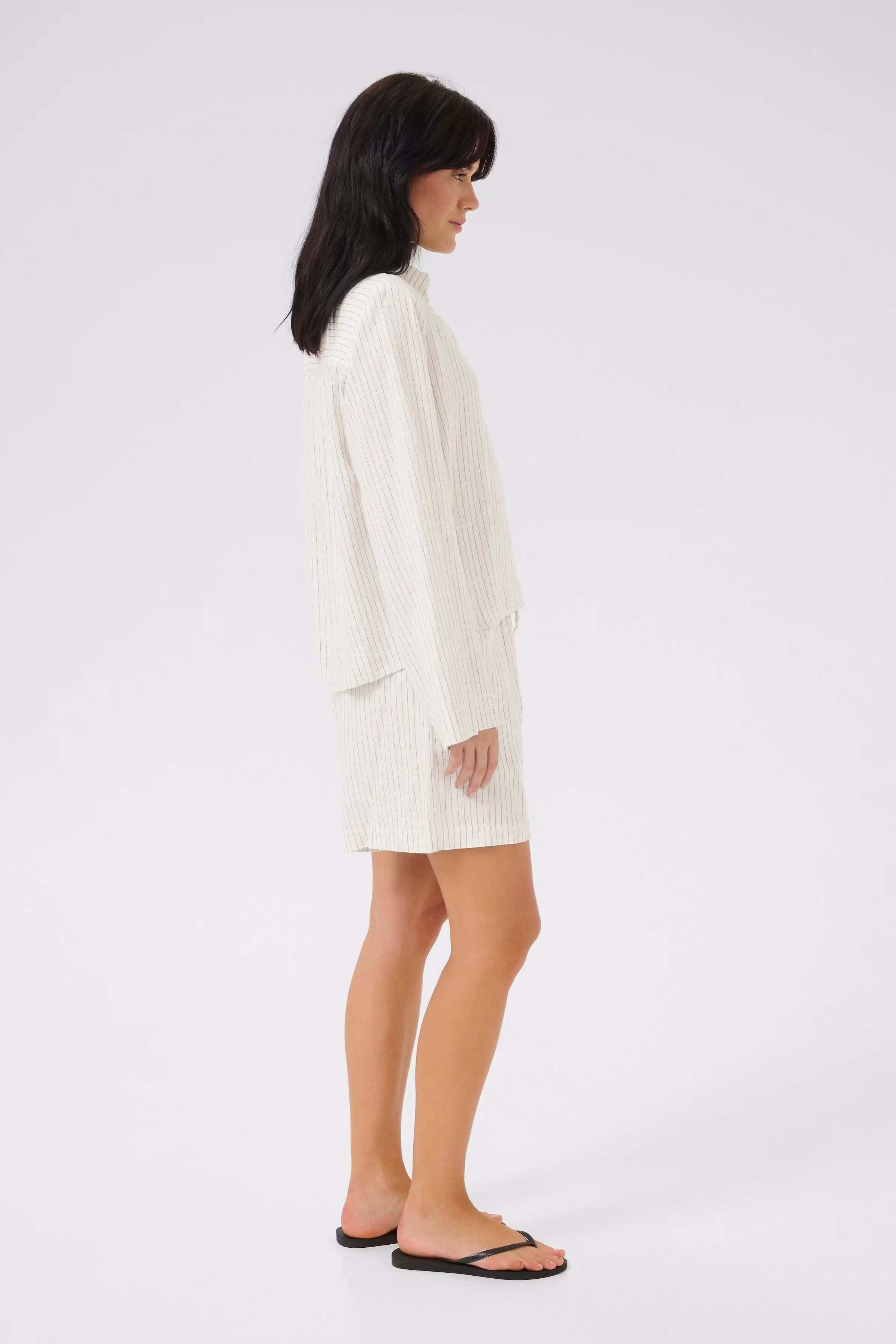 JannieMW Shorts LOOKBOOK FRONT 10705171-107784