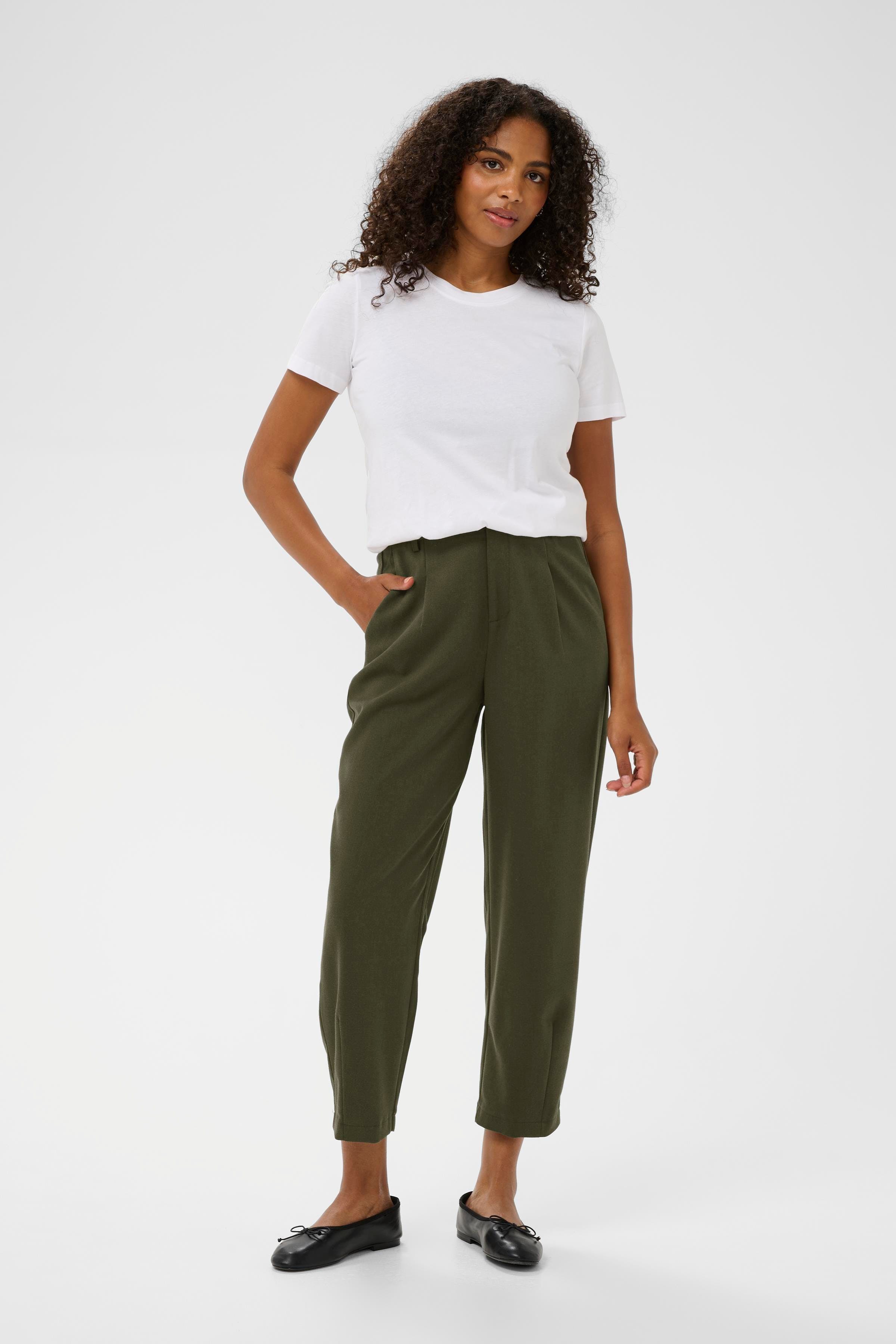 KAmerle Pantalon LOOKBOOK FRONT 10504769-190414