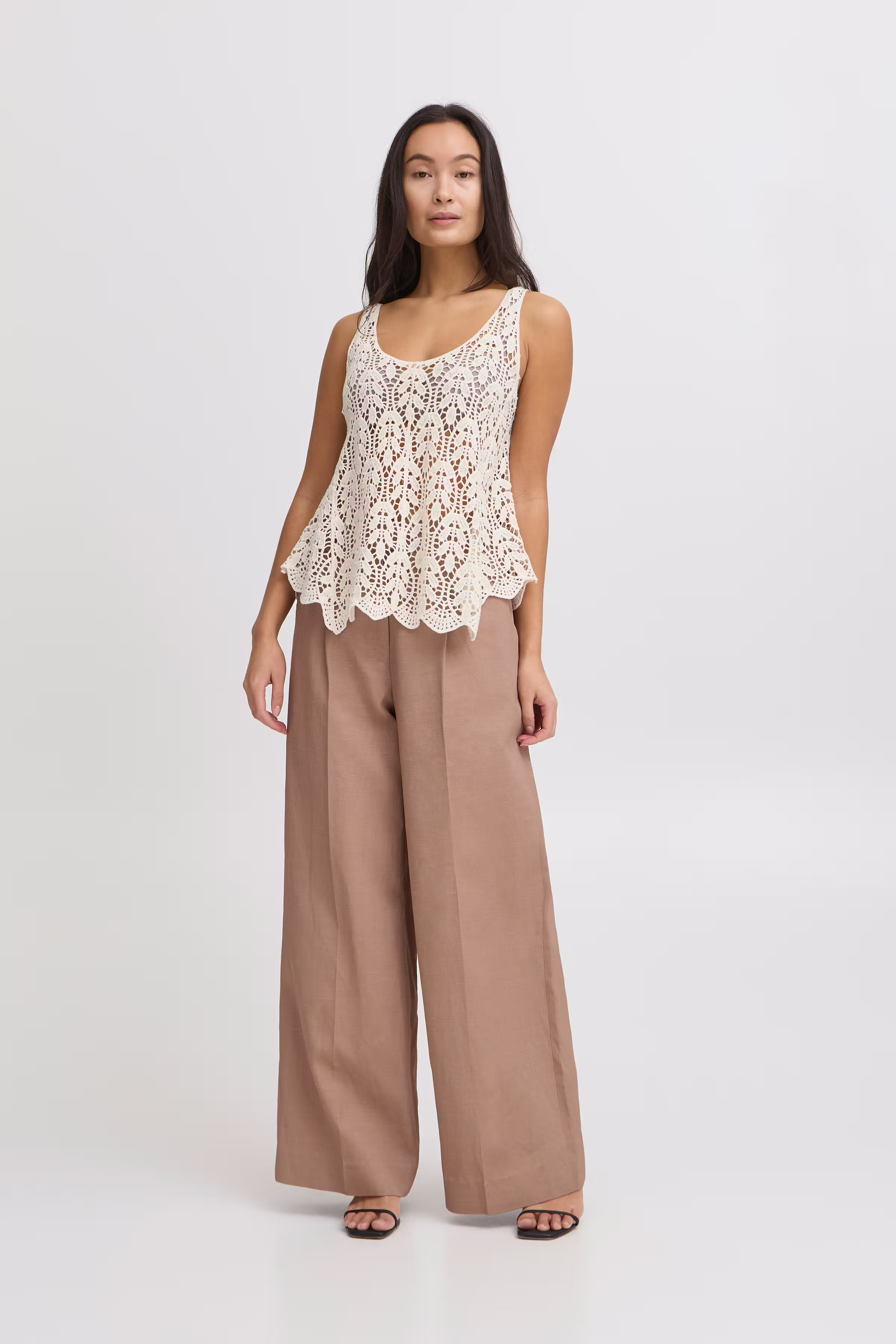 IRFRANKA Mouwloos shirt LOOKBOOK FRONT 20122840-130905