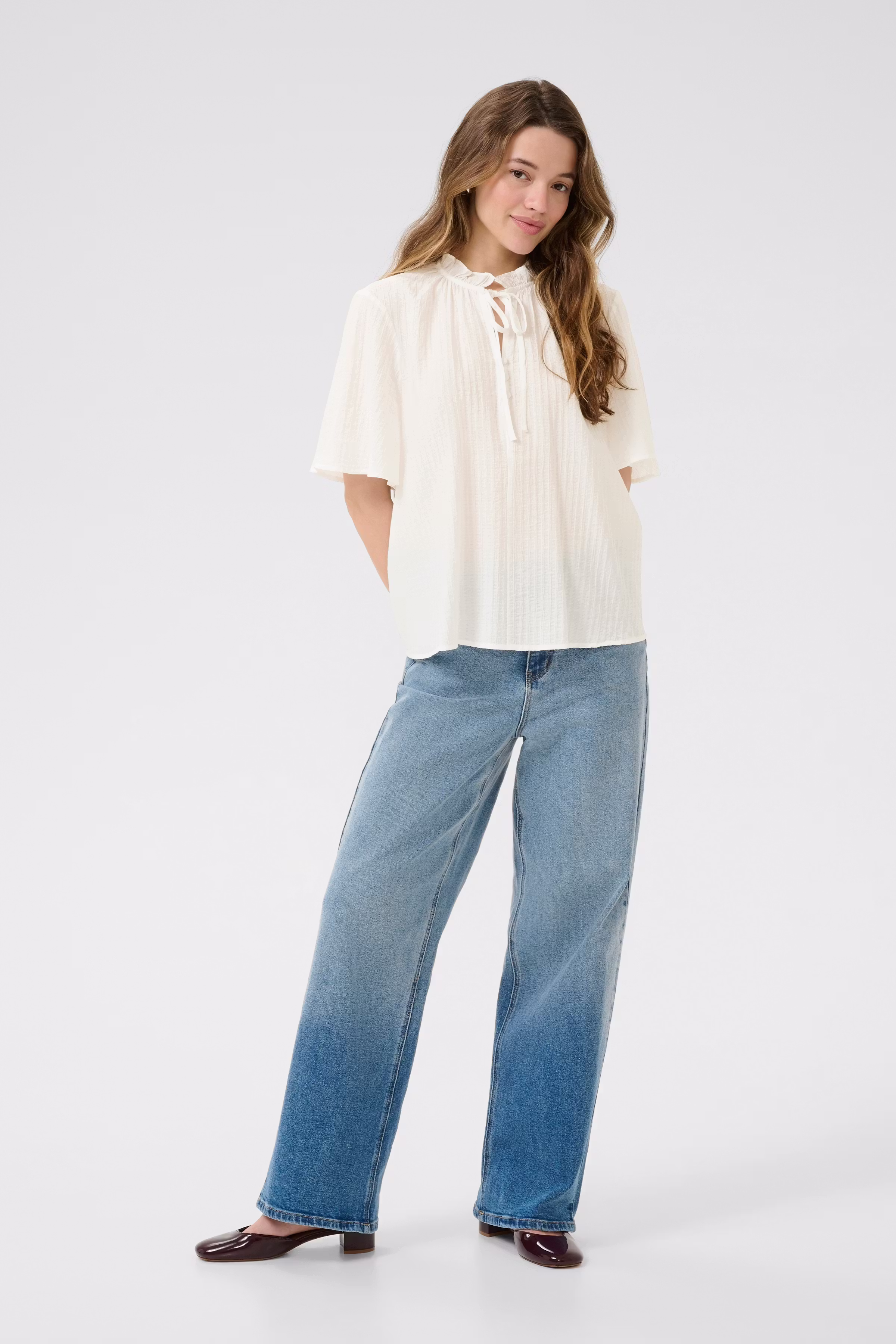 KAlianna Bluse LOOKBOOK FRONT 10510327-110602