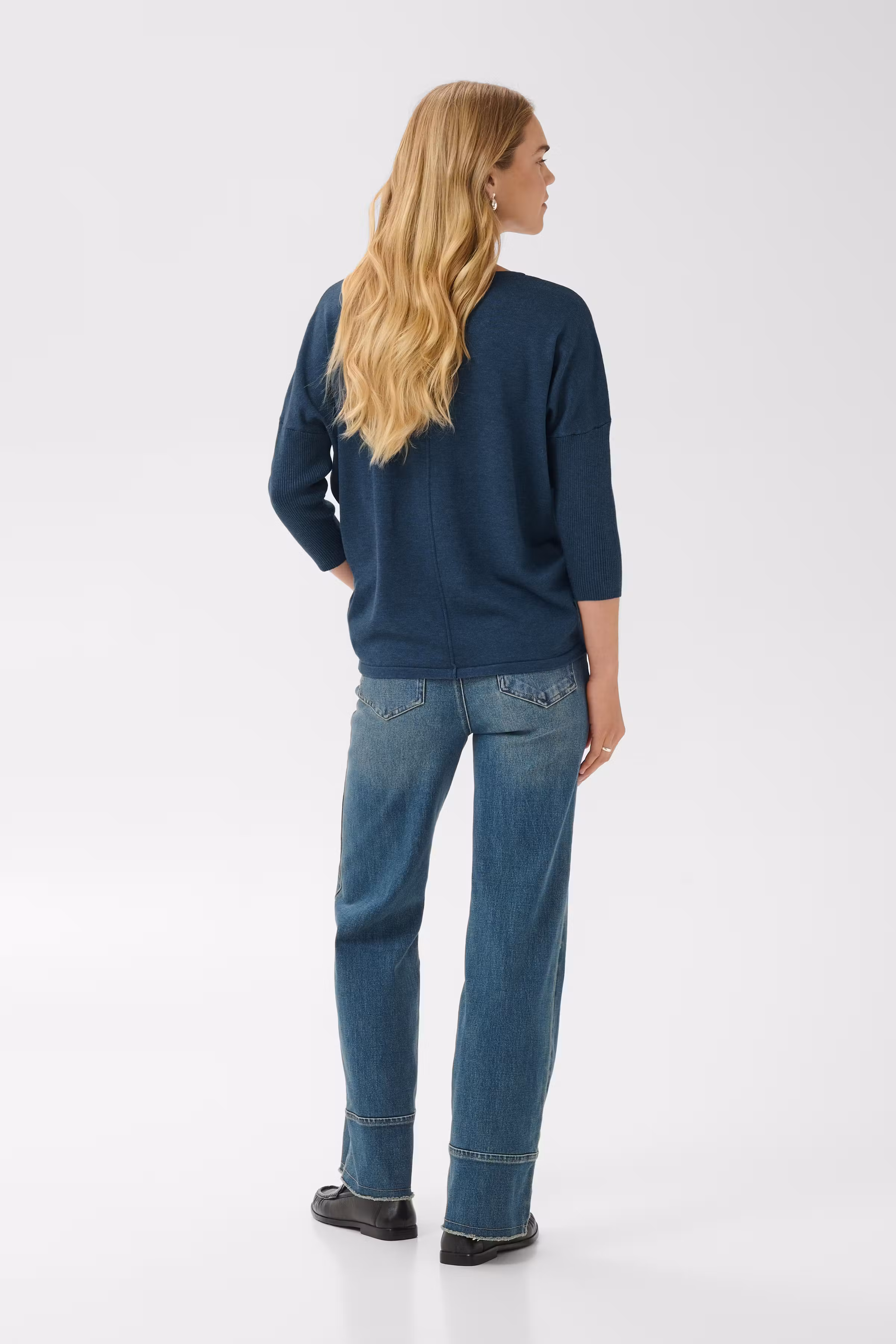 A2561, Pullover LOOKBOOK BACK 30500003-1941171