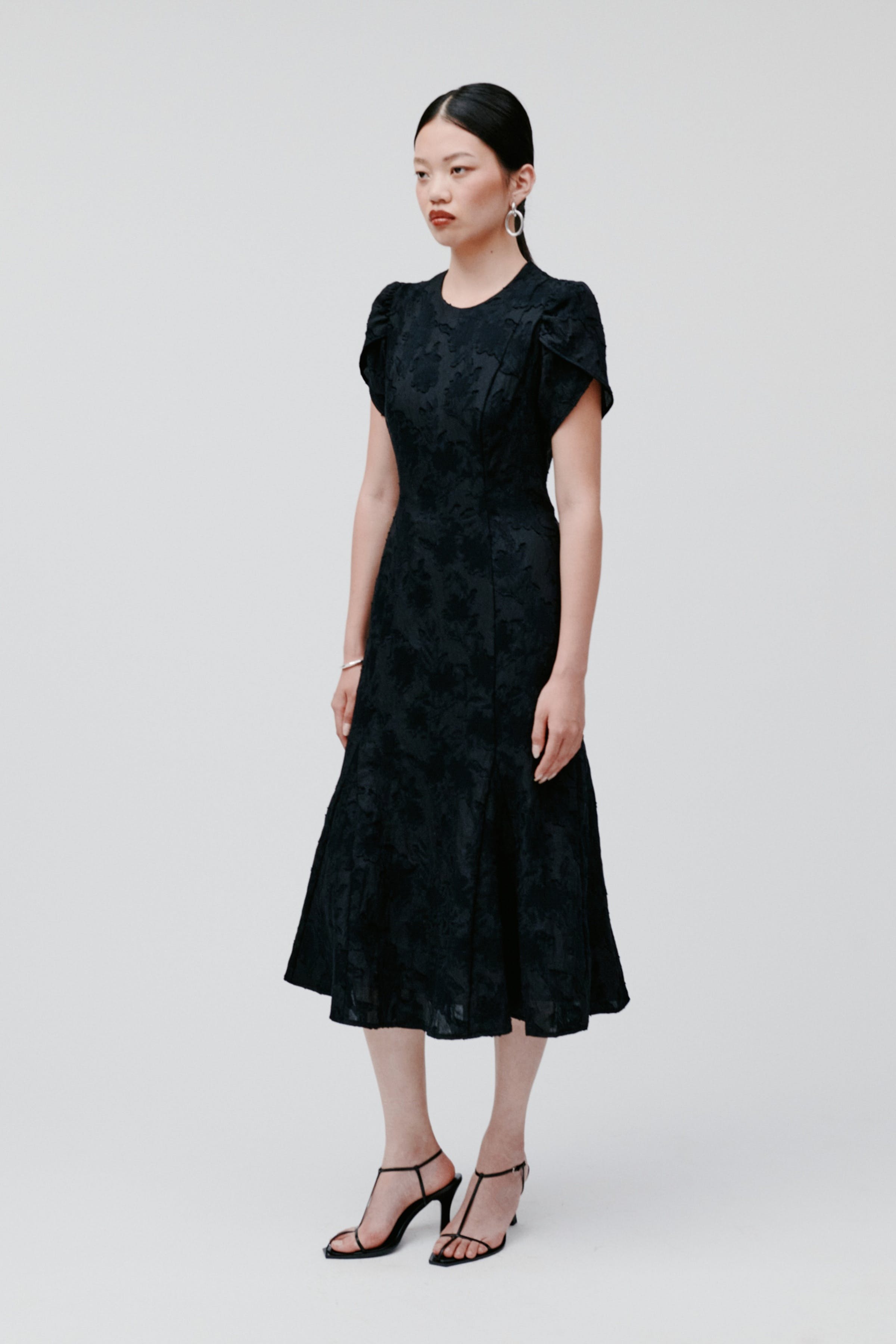 NASRIN Dress LOOKBOOK FRONT 30600663-BK999