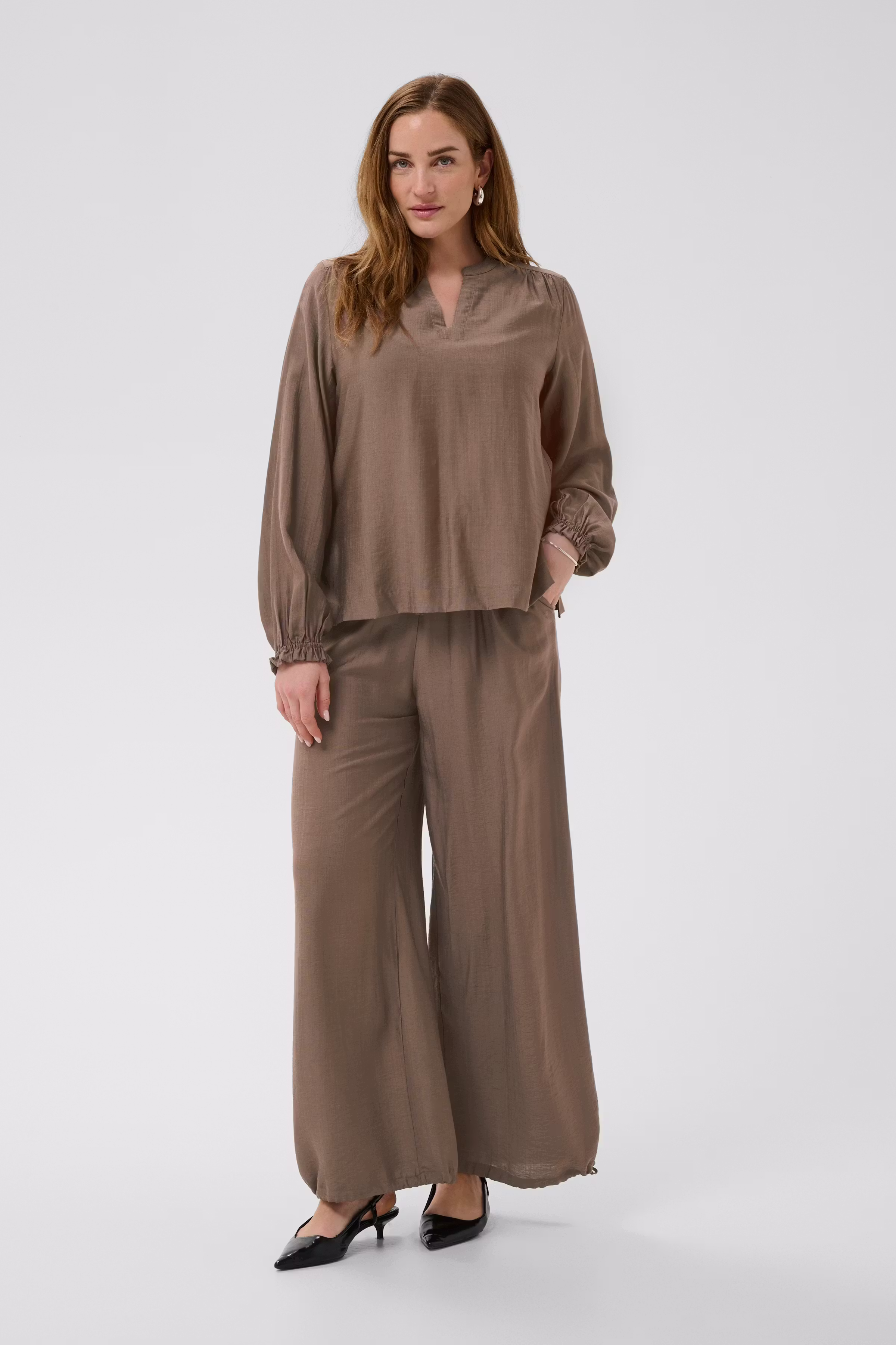 BPshila Bluse LOOKBOOK FRONT 40200133-109297