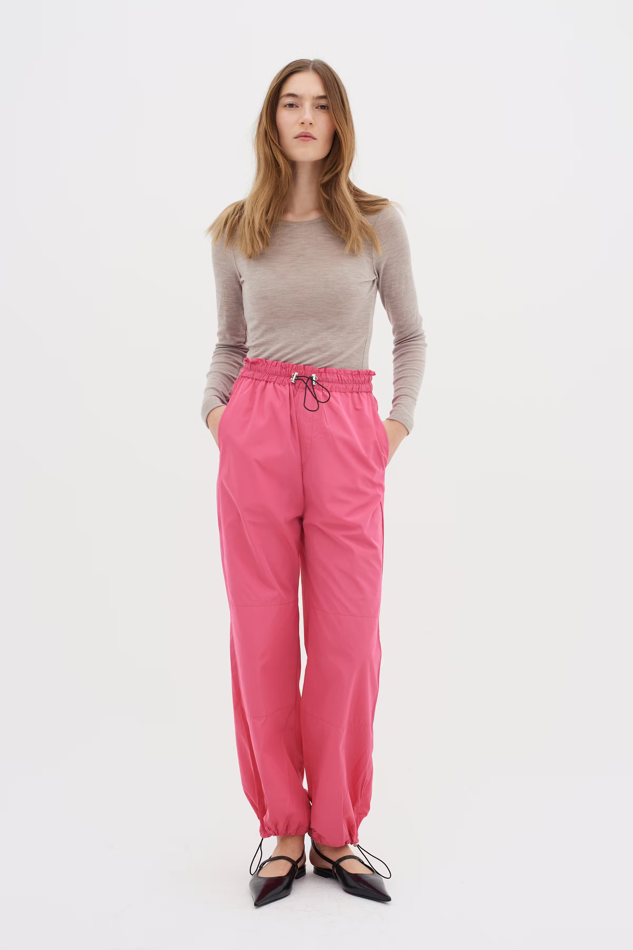 TaniaIW Bukser LOOKBOOK FRONT 30109048-182120