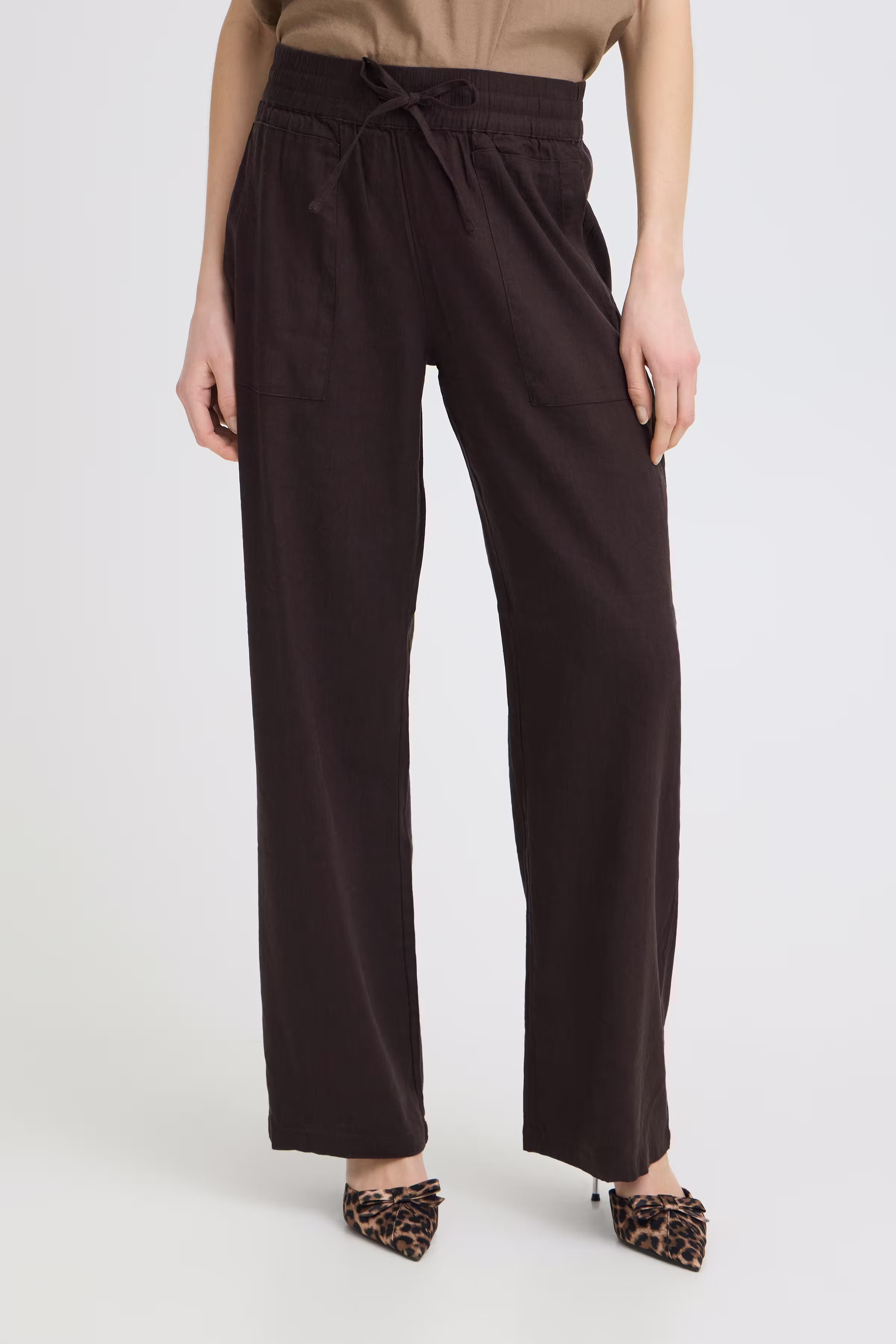 PZLUCA Bukser LOOKBOOK FRONT 50210436-191103