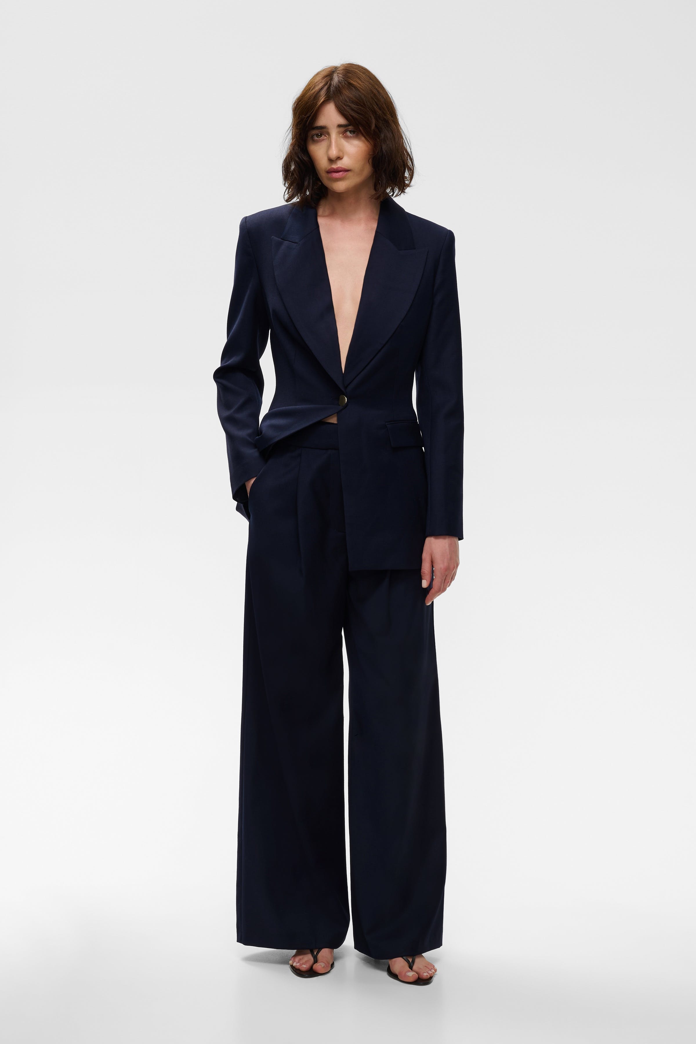 IOPriscilla Trousers LOOKBOOK FRONT 30600060-BL900