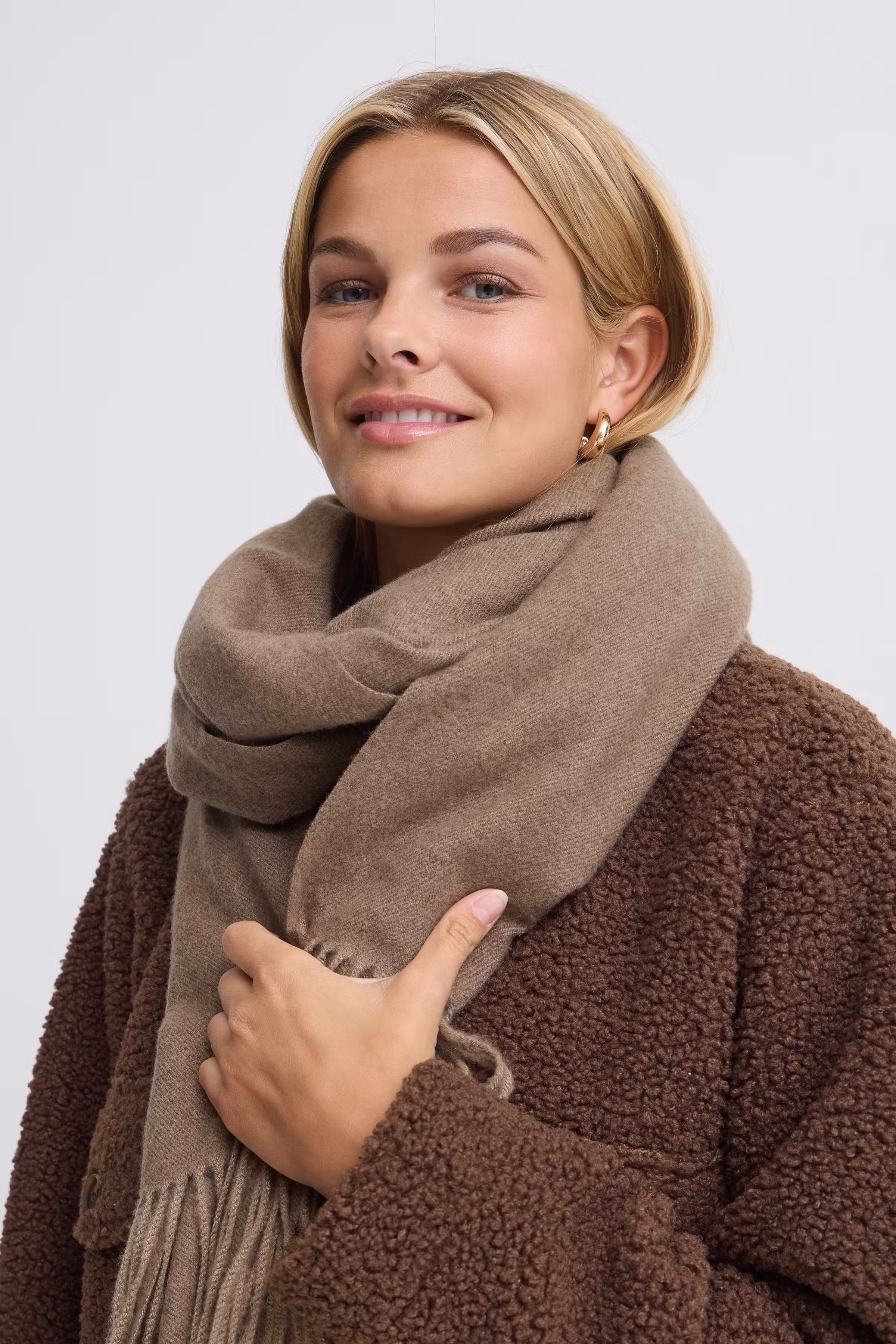 FRPASMIRA Tørklæde LOOKBOOK FRONT 20616170-1909161