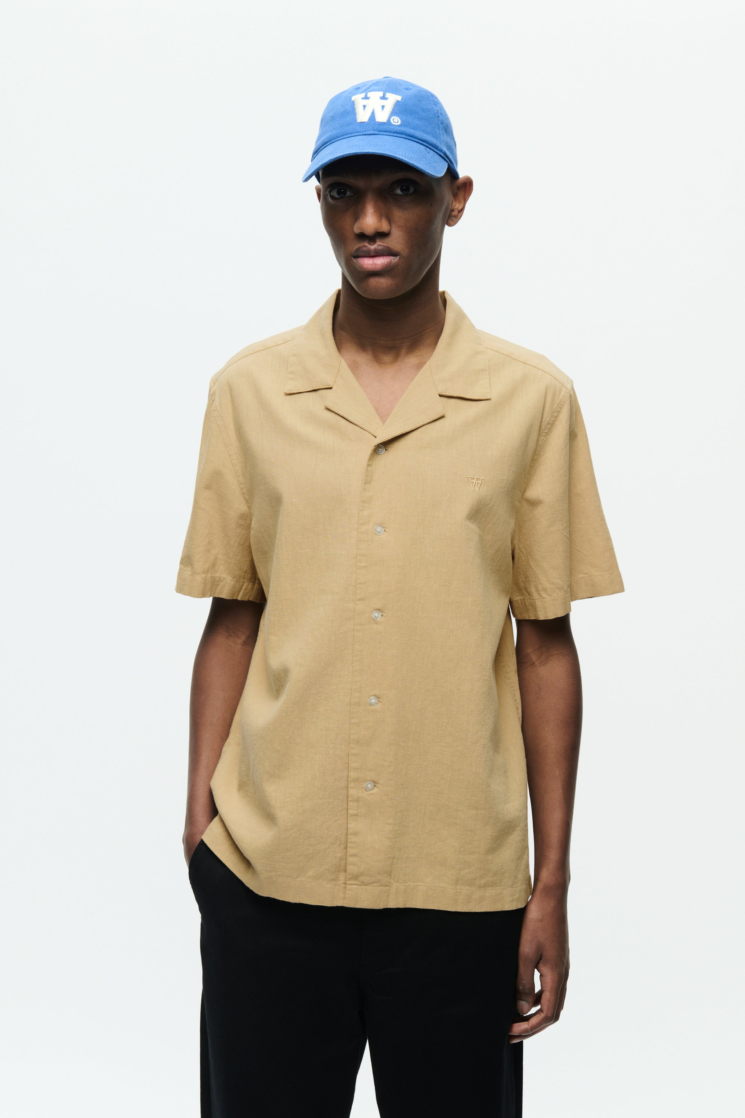 WWaaron Linen Shirt LOOKBOOK FRONT 30251403-161120