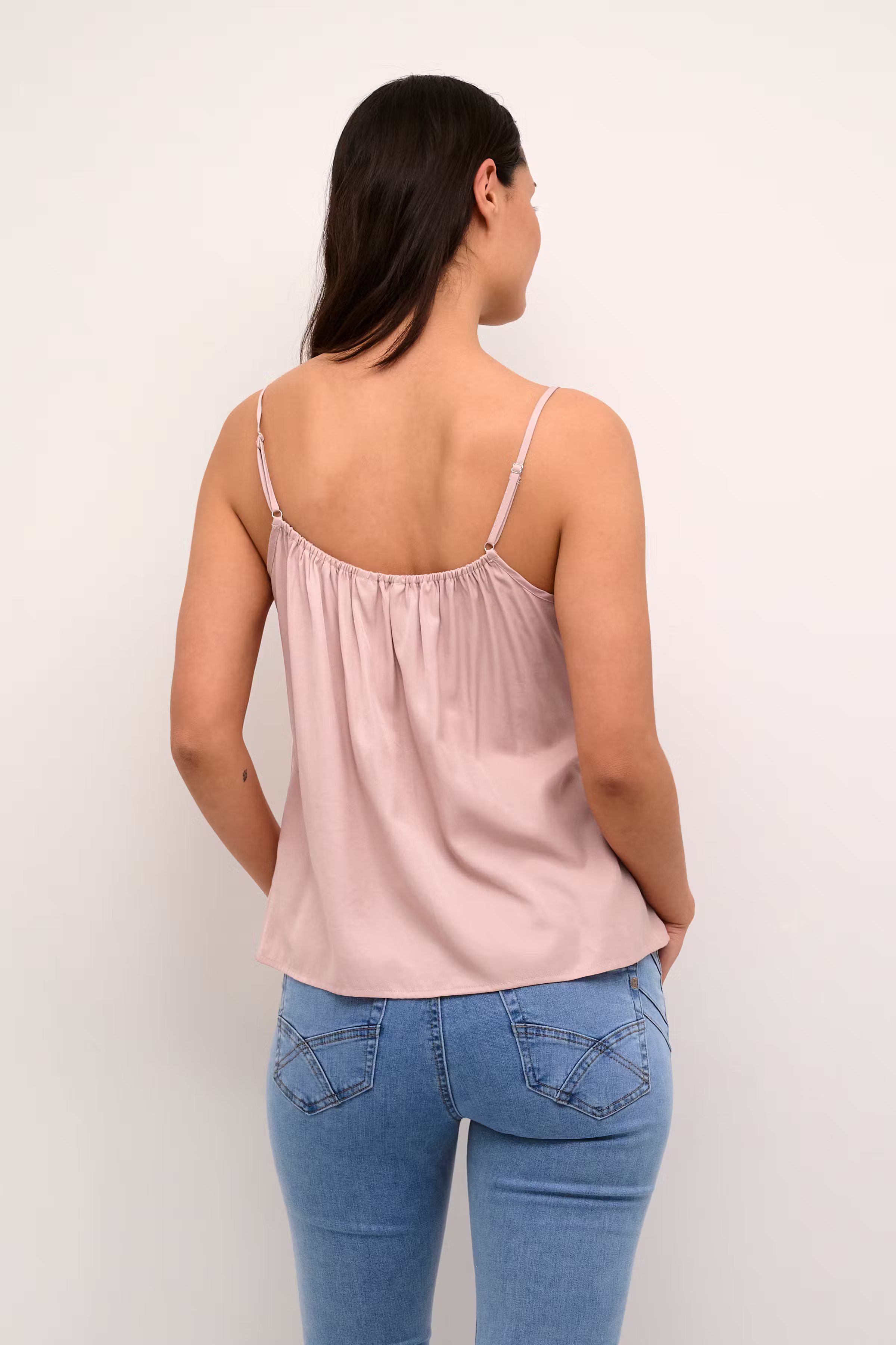 CRAnna Top LOOKBOOK BACK 10611224-151512