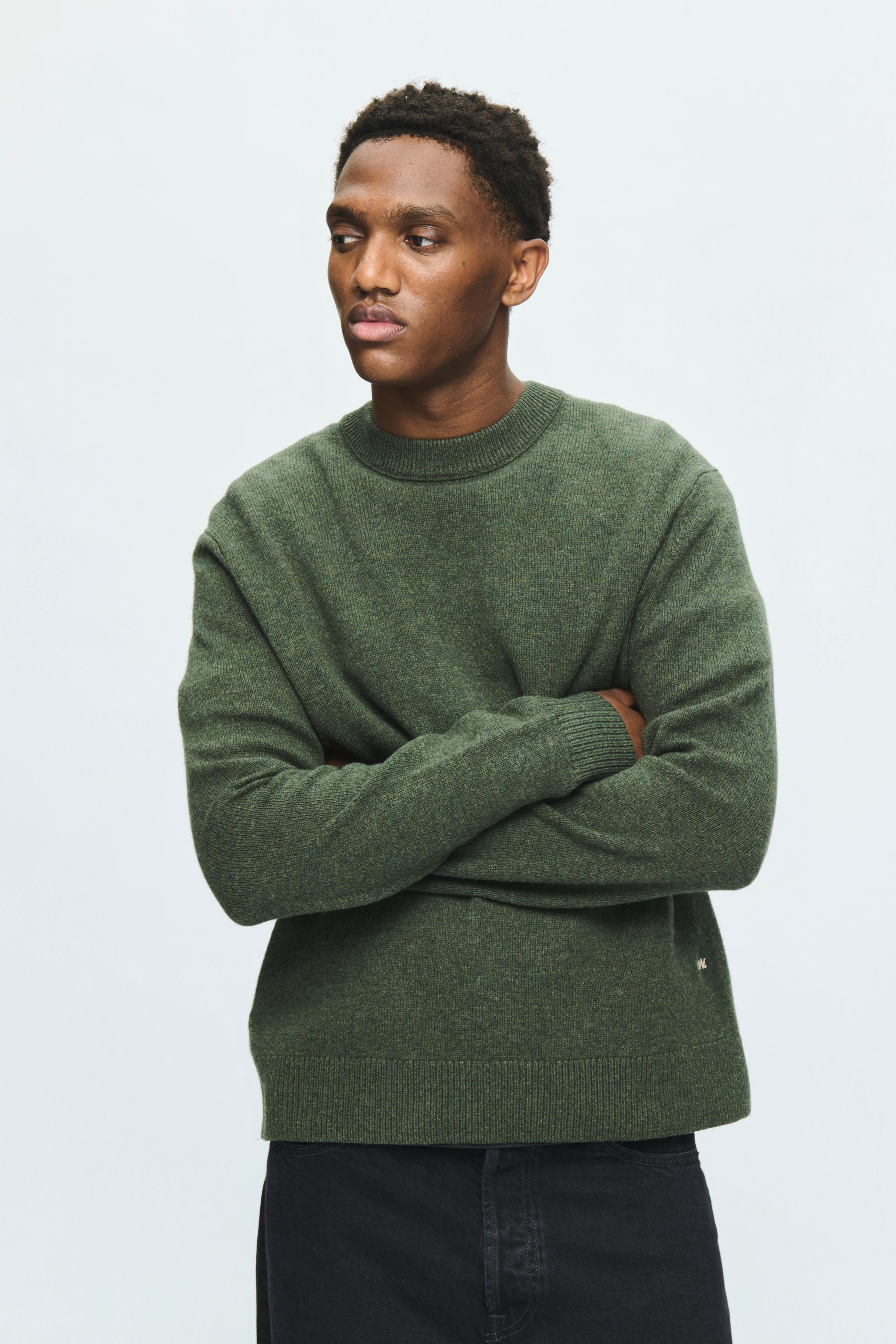 WWlogo Pullover LOOKBOOK FRONT 30252198-190413