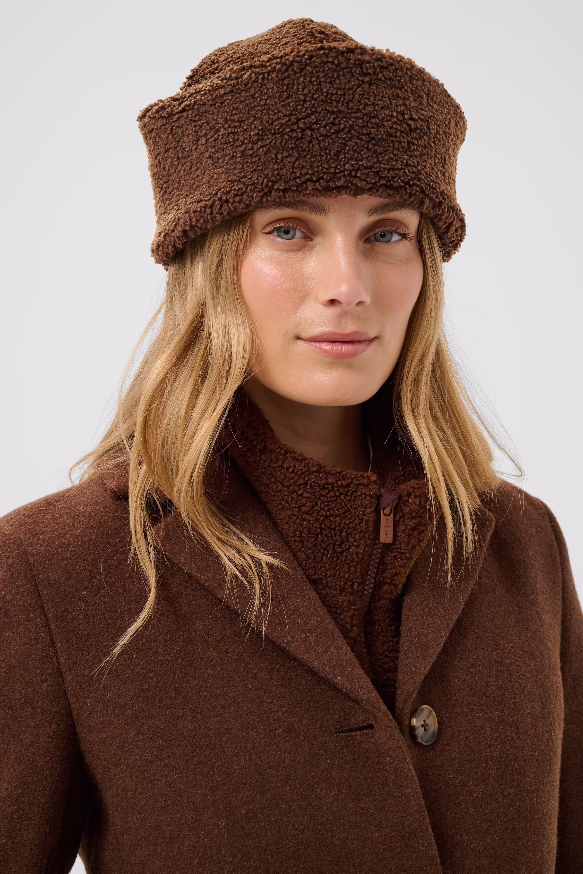 ChrissePW Hut LOOKBOOK DETAIL 30310668-191223