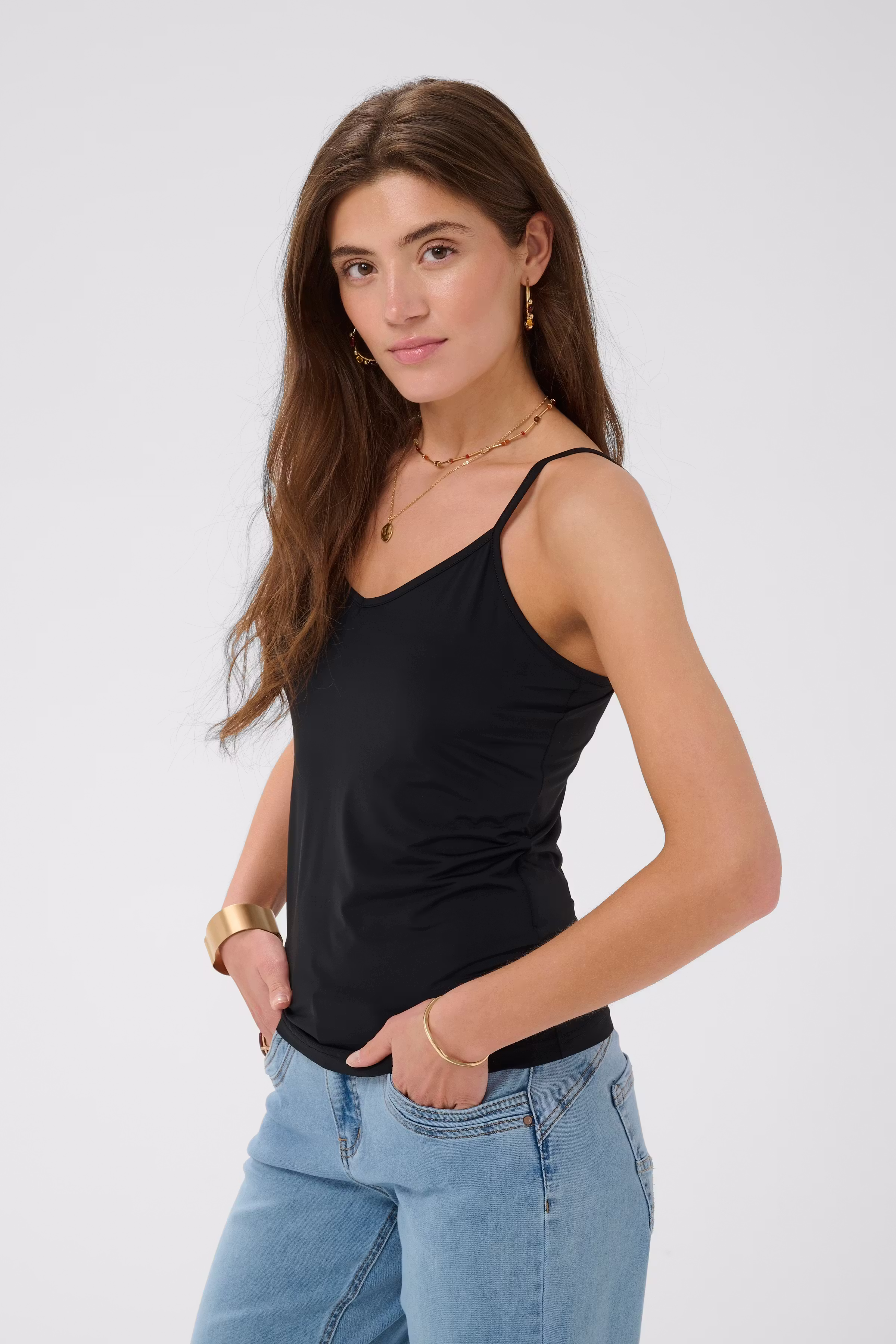 CRLissandra Top LOOKBOOK FRONT 10613215-100120