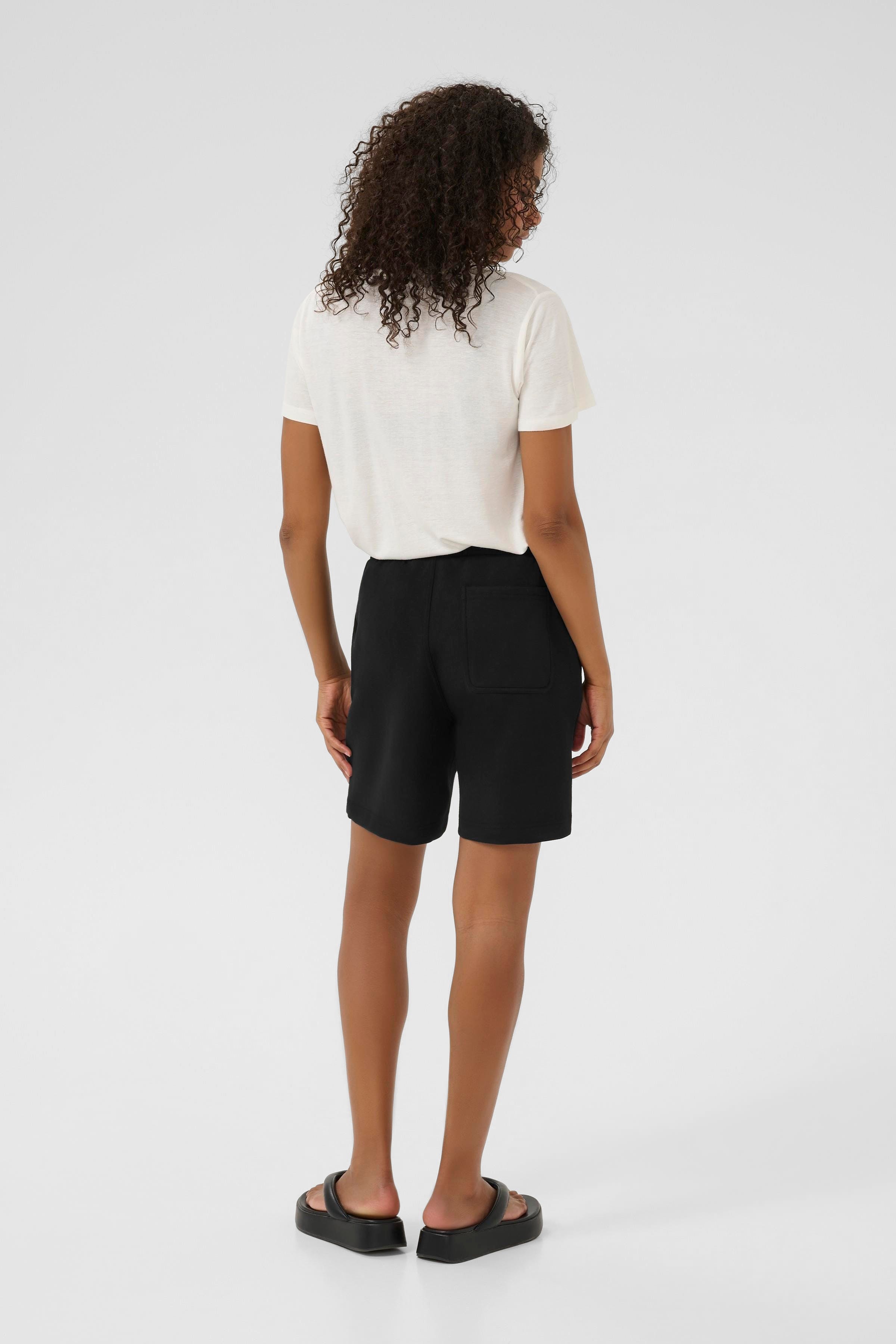 KAannika Shorts LOOKBOOK BACK 10510002-100121