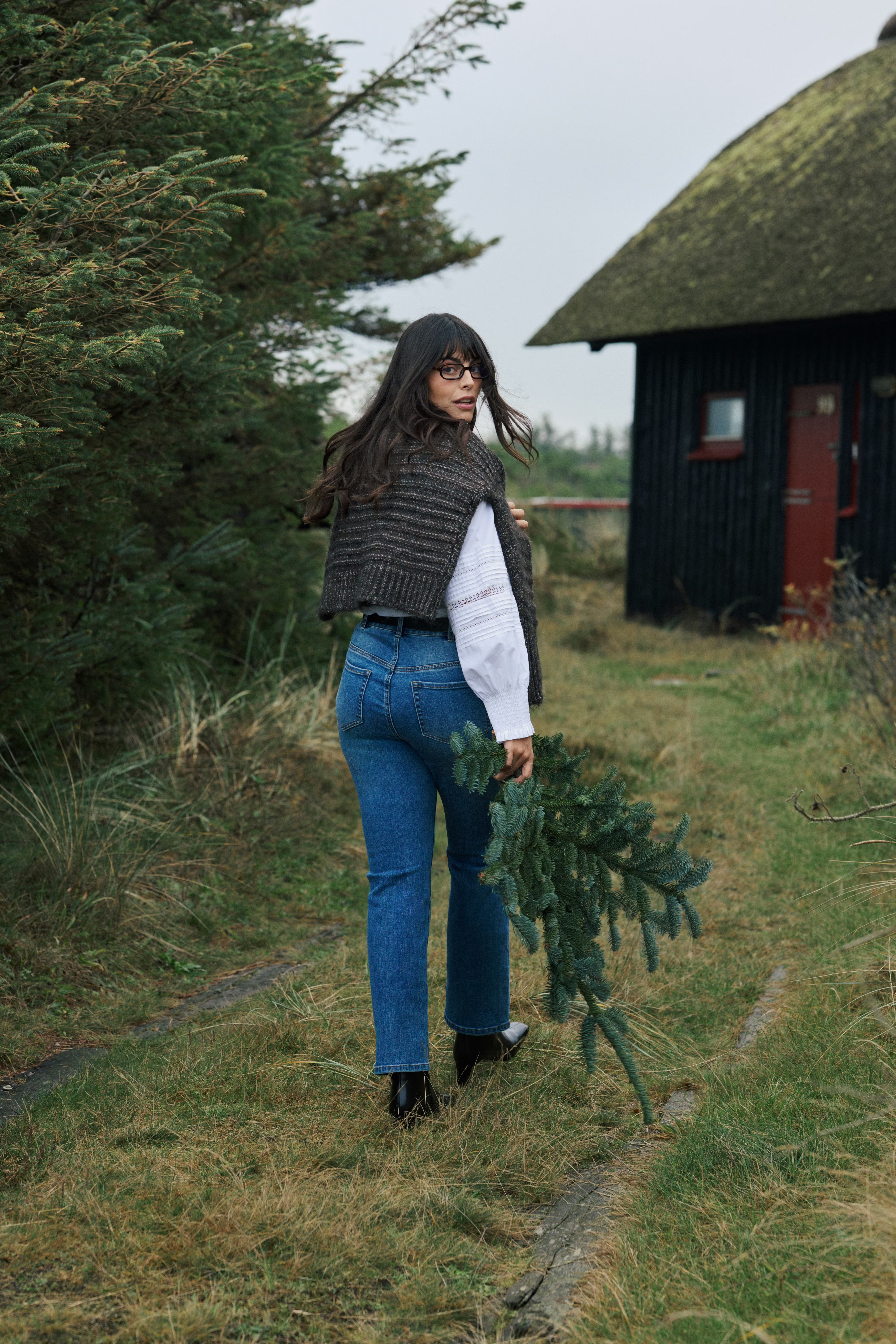 KCdina Jeans LOCATION NONE 10583961-102272