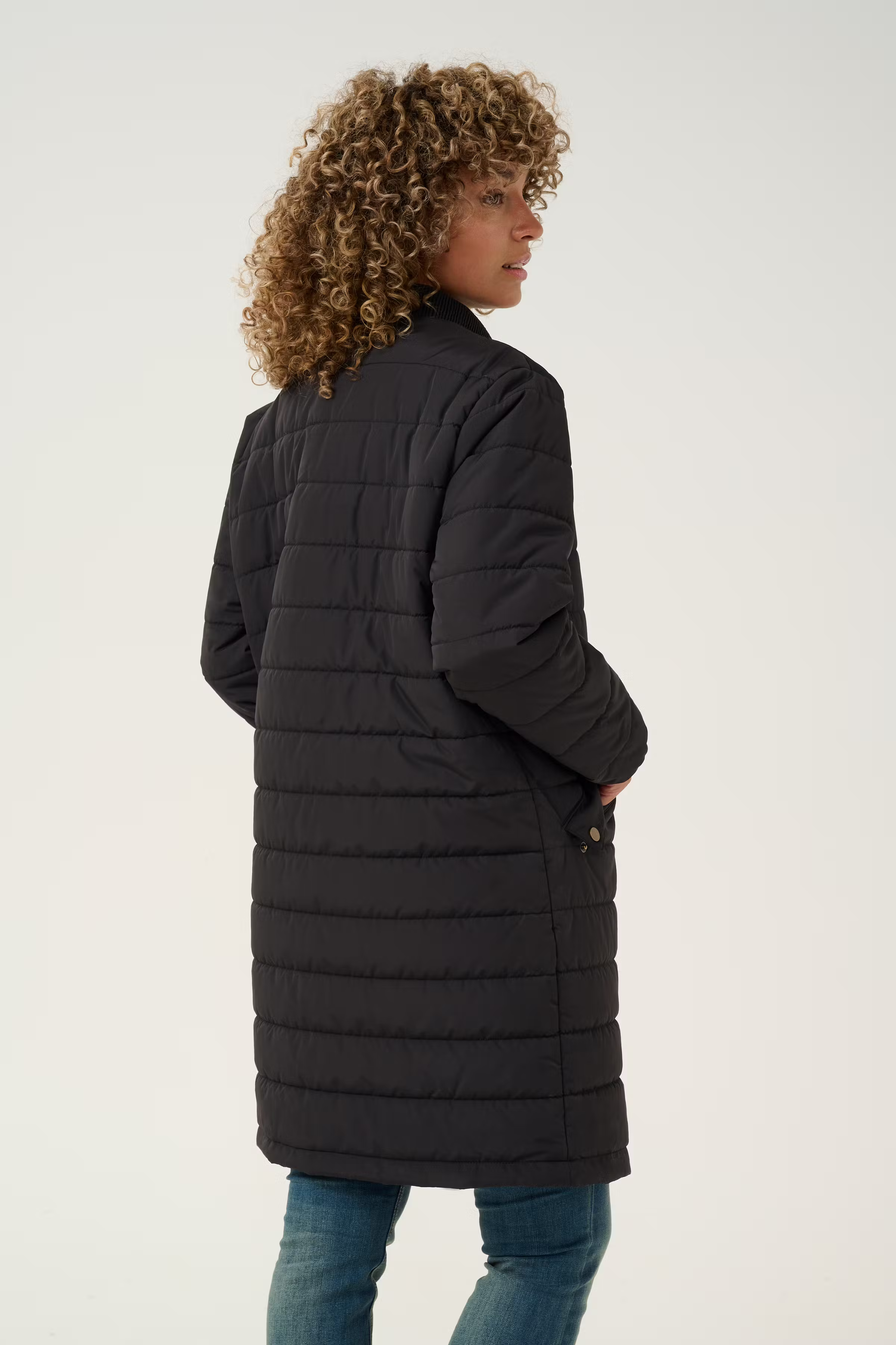 CRArwen Jakke LOOKBOOK BACK 10613432-100120