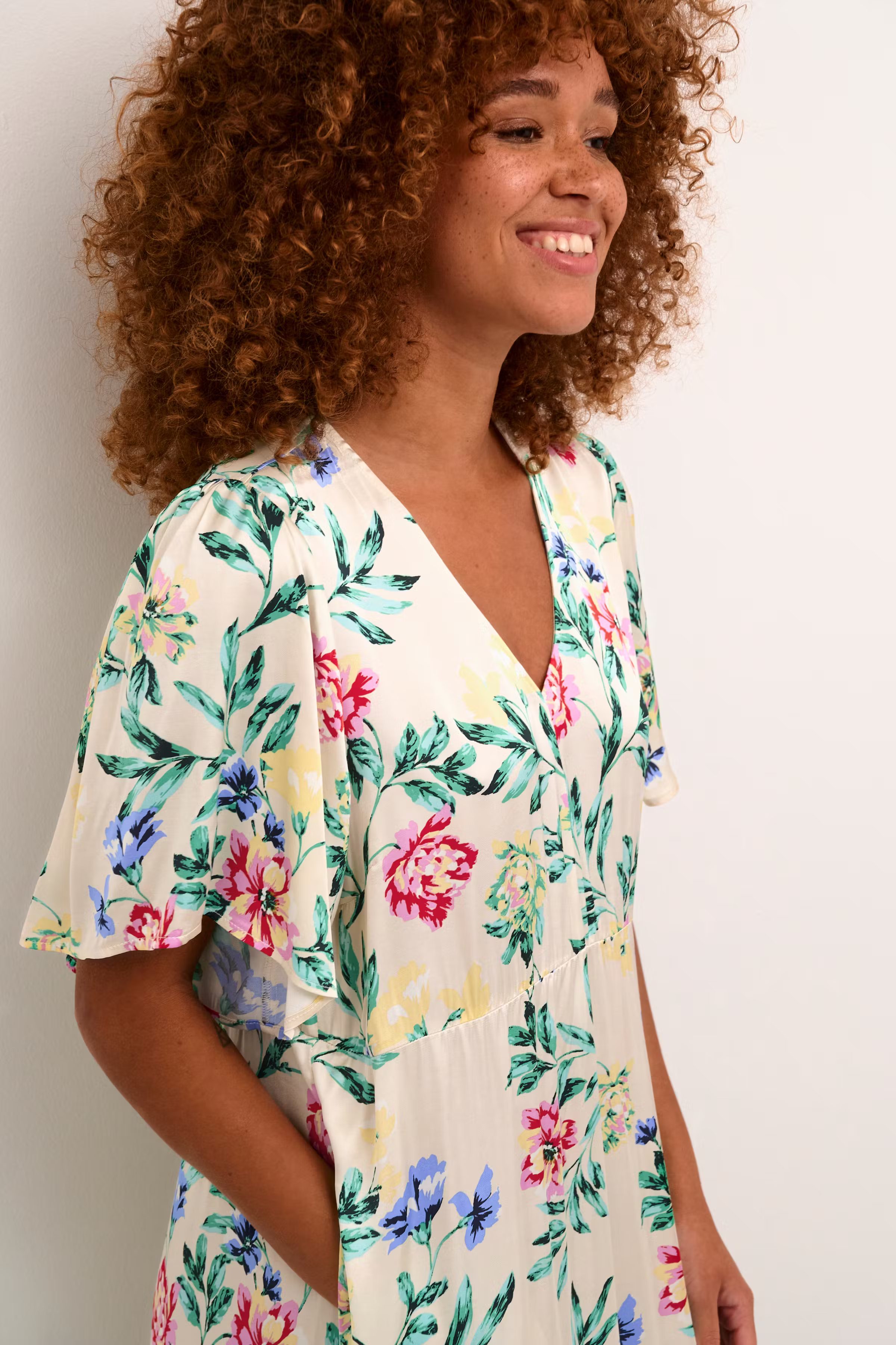 CUjulie Kjole med blomster LOOKBOOK DETAIL 50110349-105483