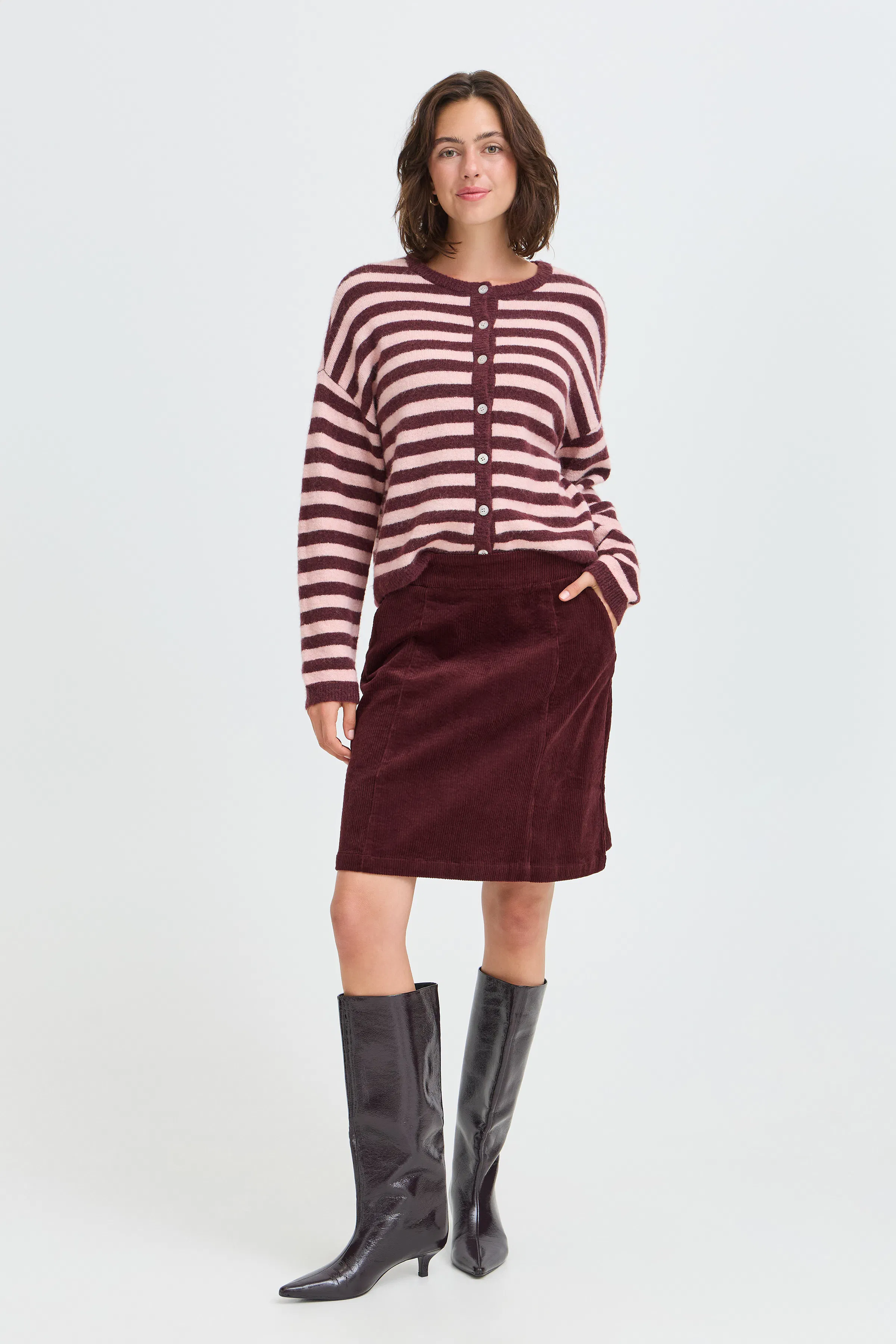 FRMITTY Skjørt LOOKBOOK FRONT 20614779-191522