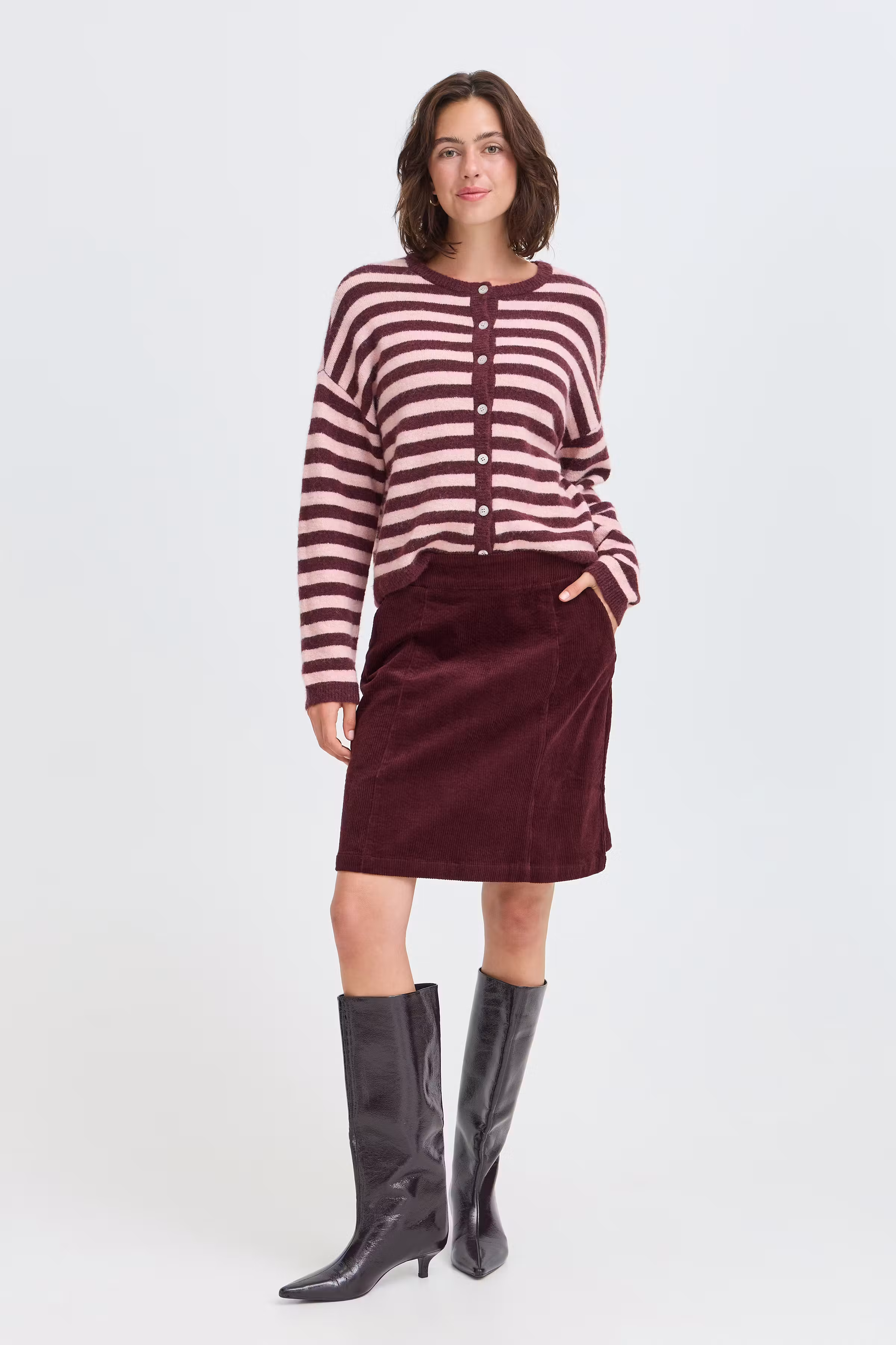FRMITTY Skjørt LOOKBOOK FRONT 20614779-191522