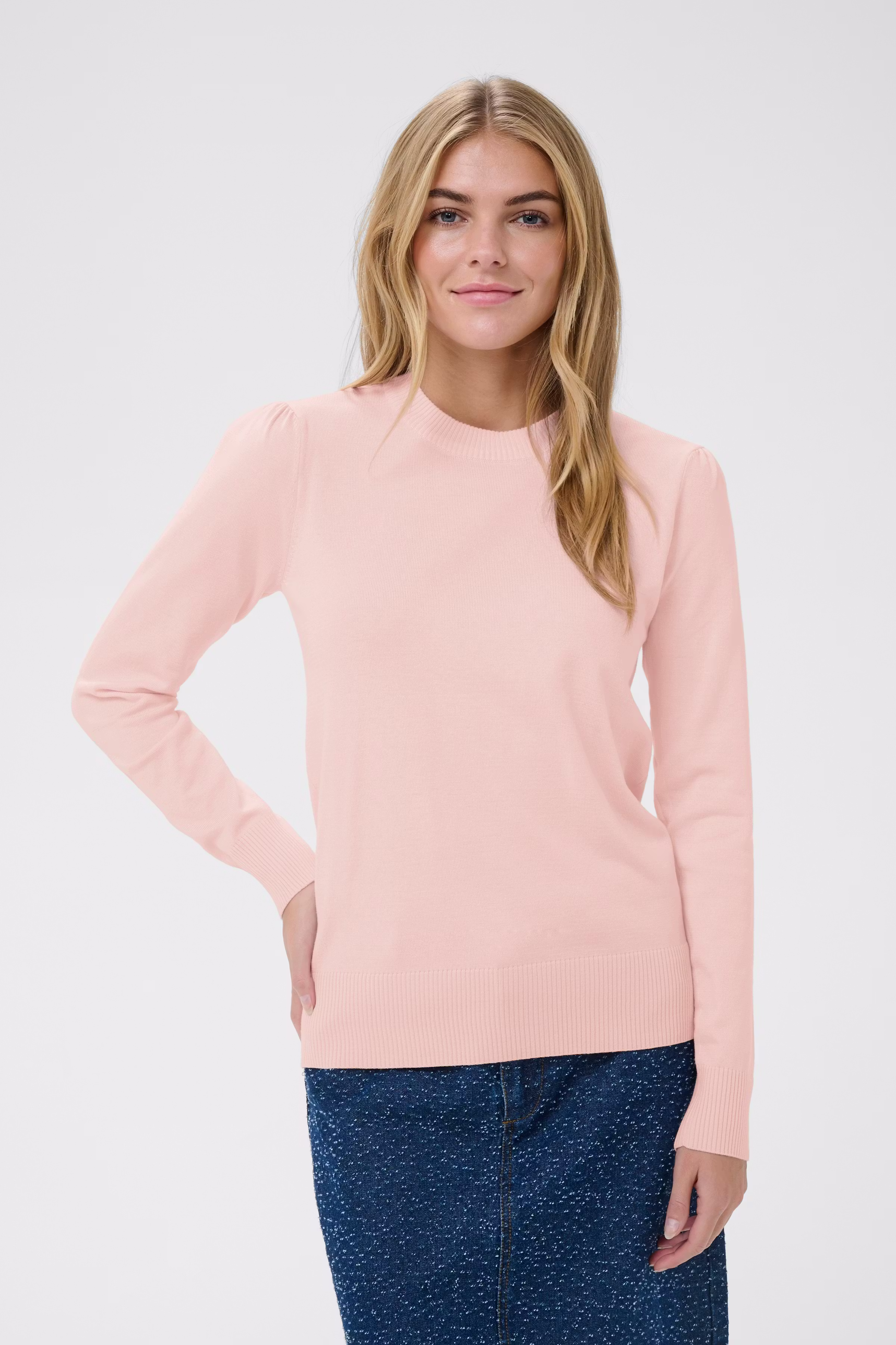 MilaSZ Pullover LOOKBOOK FRONT 30511753-131904